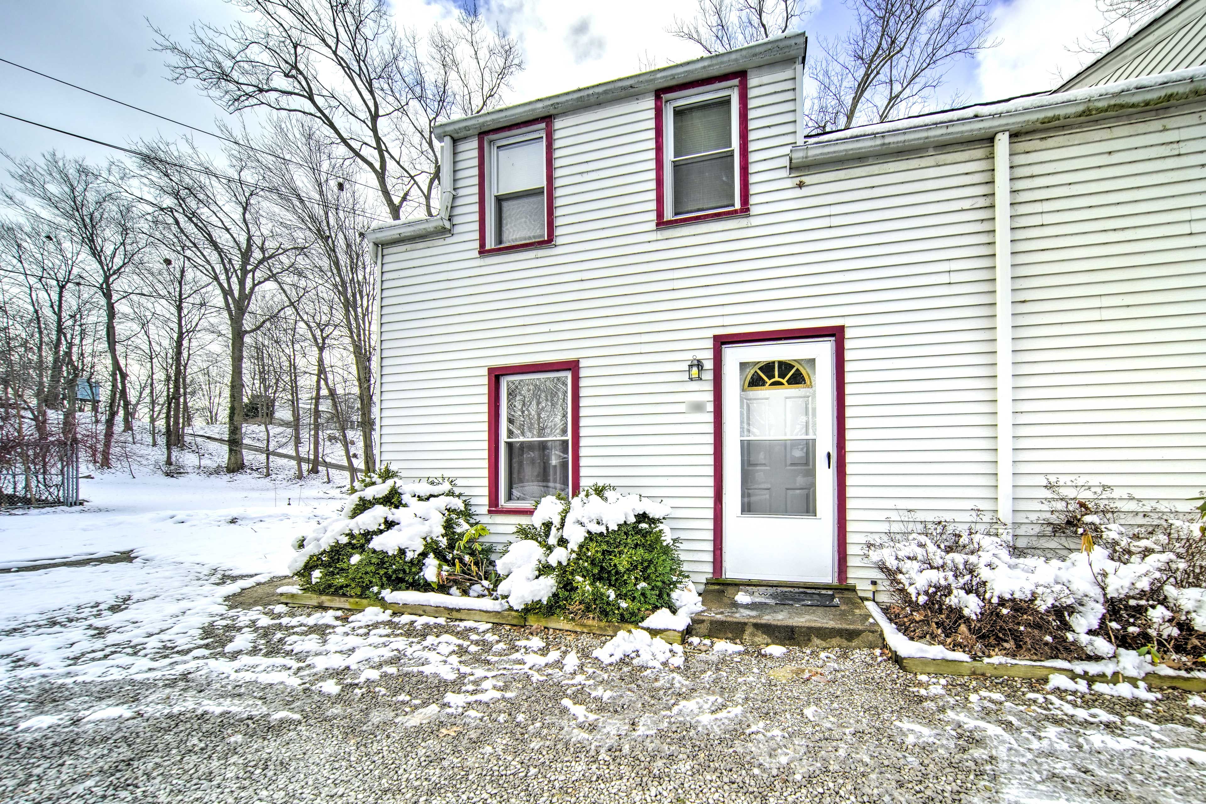 Front Entrance | Keyless Entry