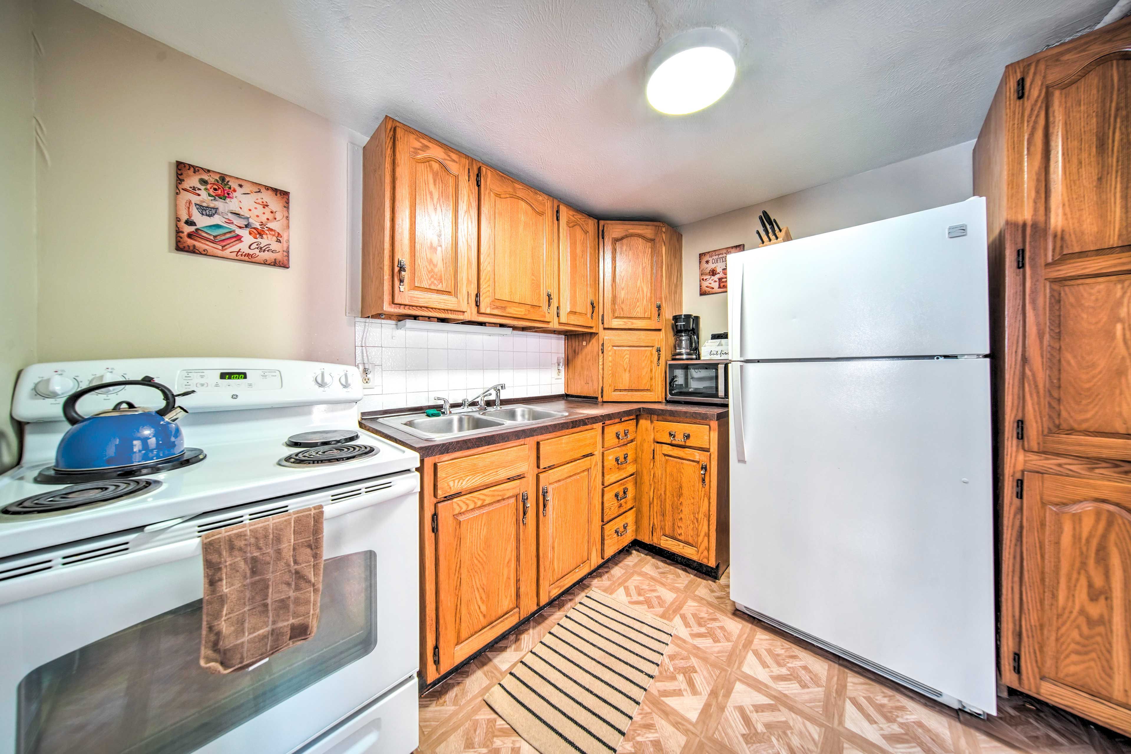 Kitchen | Drip Coffee Maker | Toaster