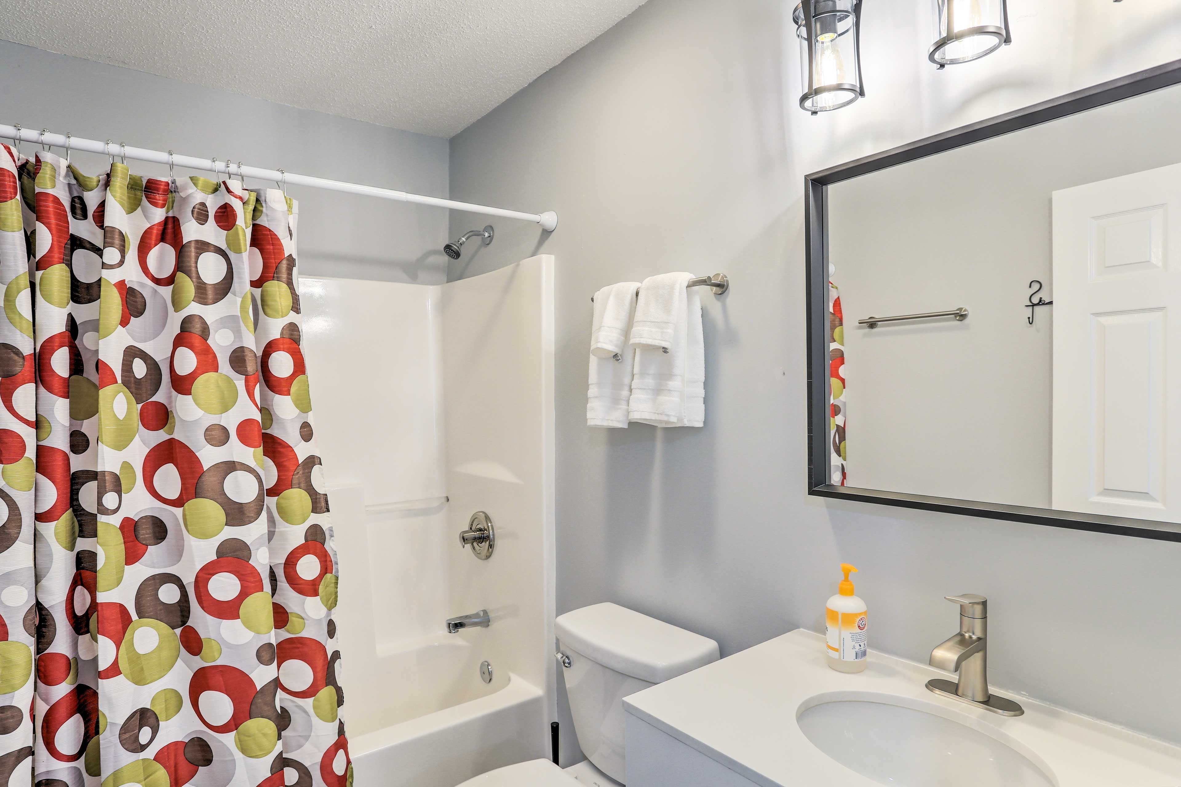 En-Suite Bathroom | Towels Provided | Hair Dryer