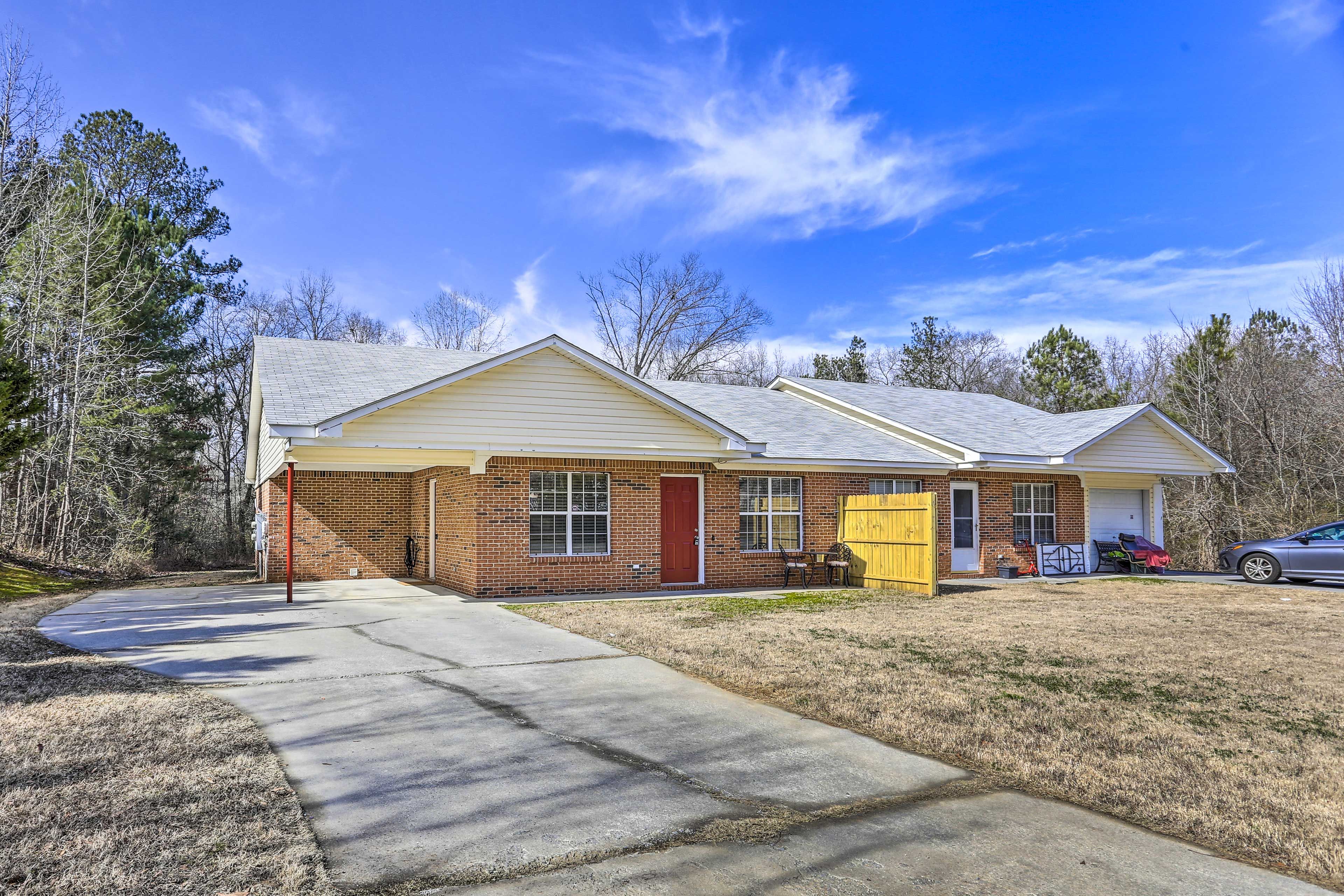 Parking | Carport (1 Vehicle) | Driveway (2 Vehicles)