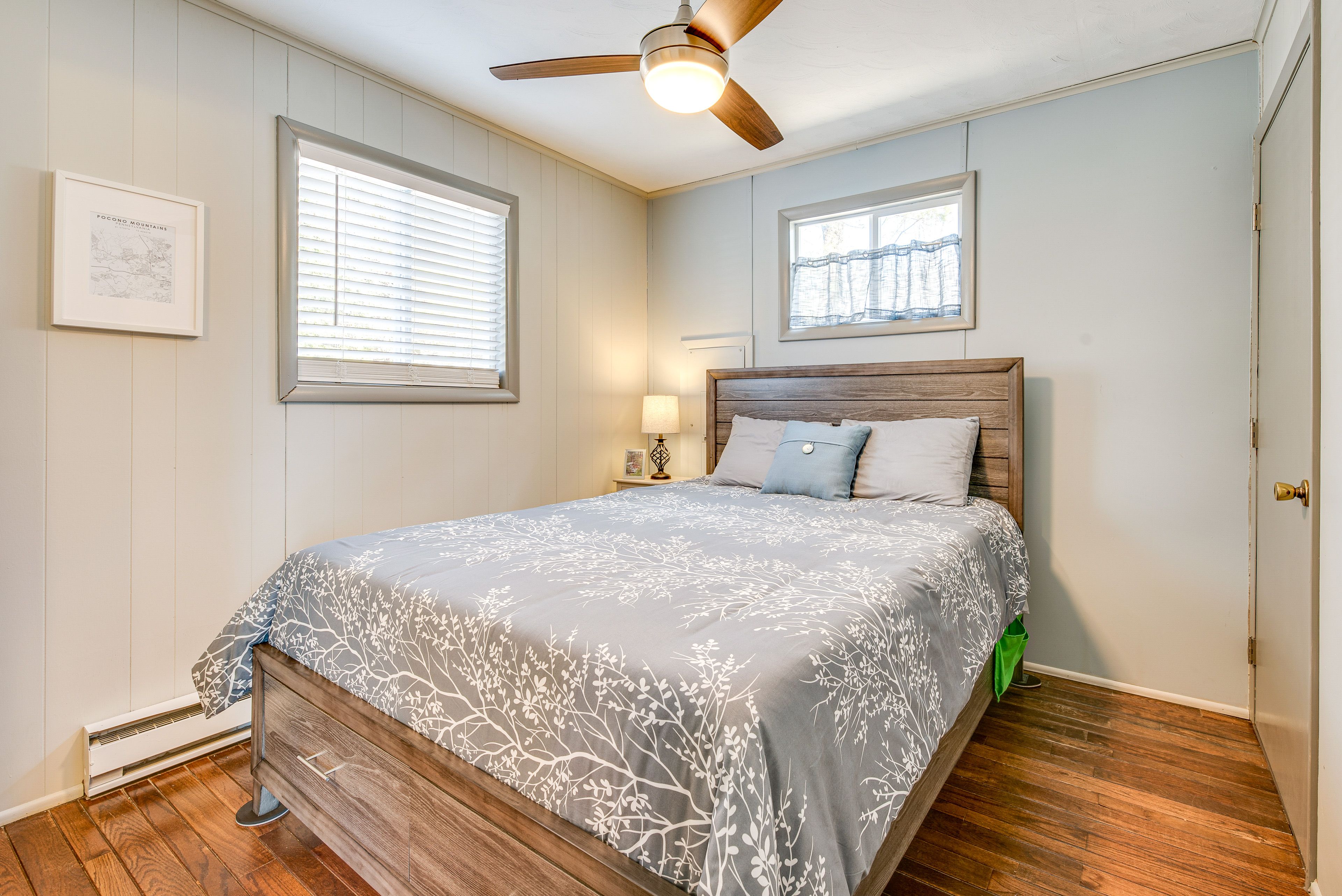Bedroom 1 | 1st Floor | Queen Bed | En-Suite Bathroom