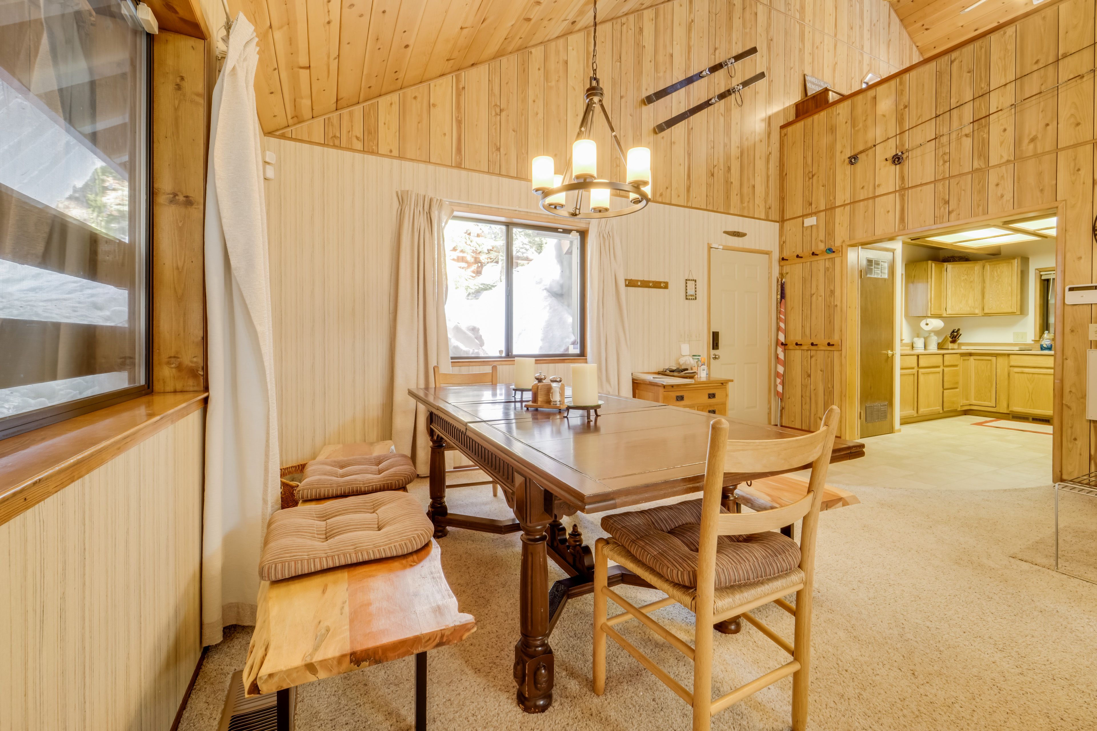Dining Area | Free WiFi | Central Heat | No A/C | Washer & Dryer