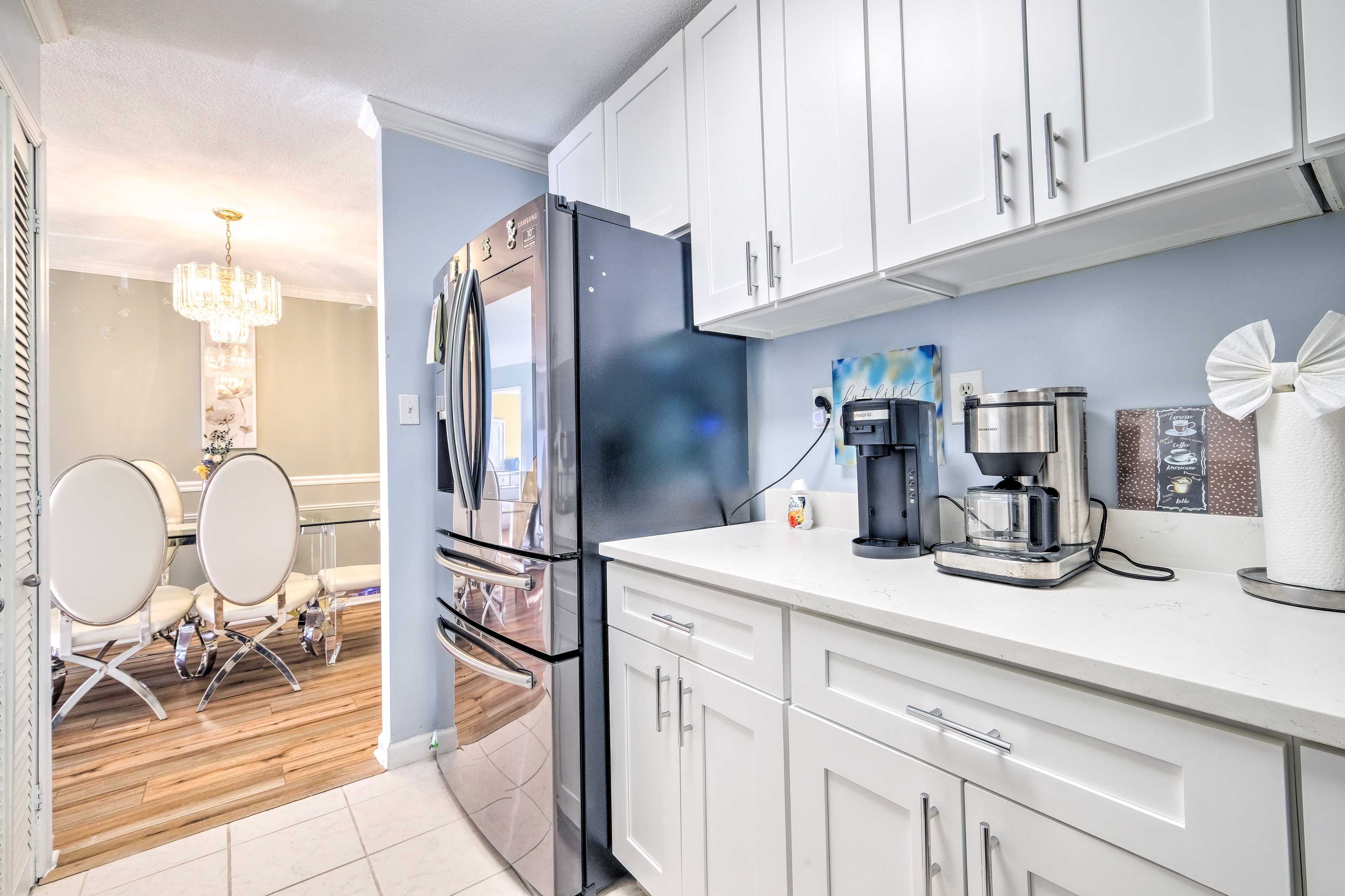 Kitchen | Cooking Basics | Coffee Maker | Paper Towels/Trash Bags Provided