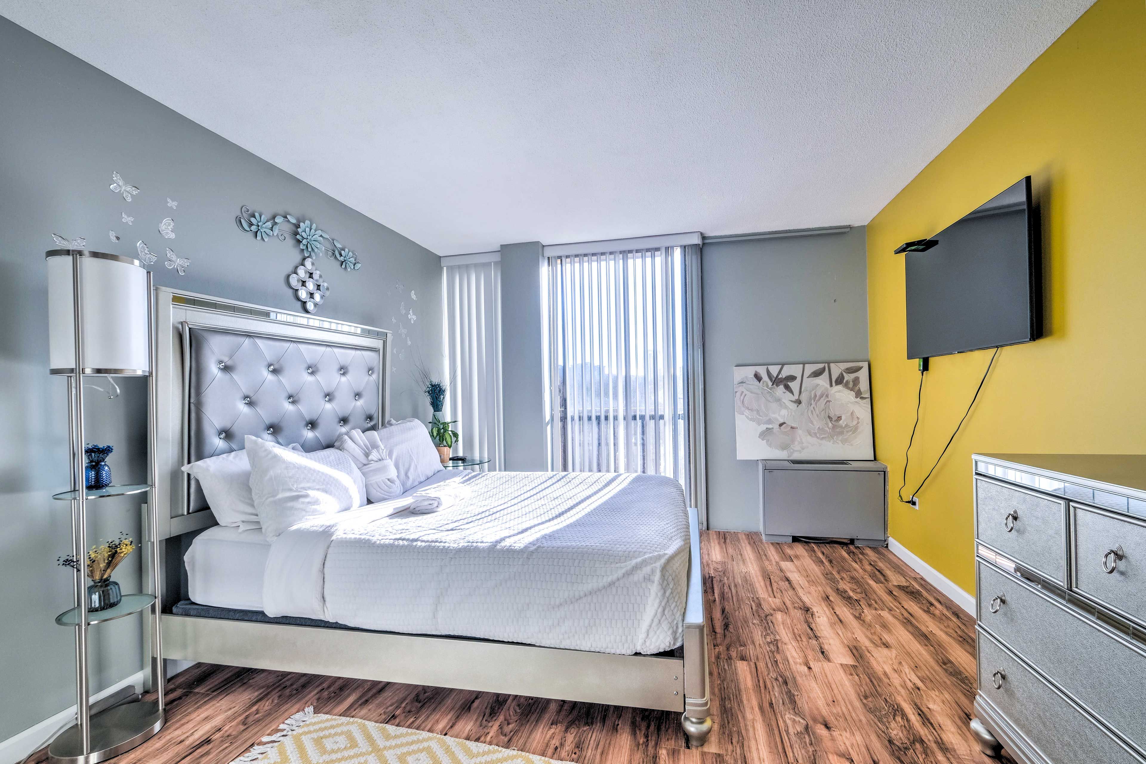 Bedroom 2 | Queen Bed
