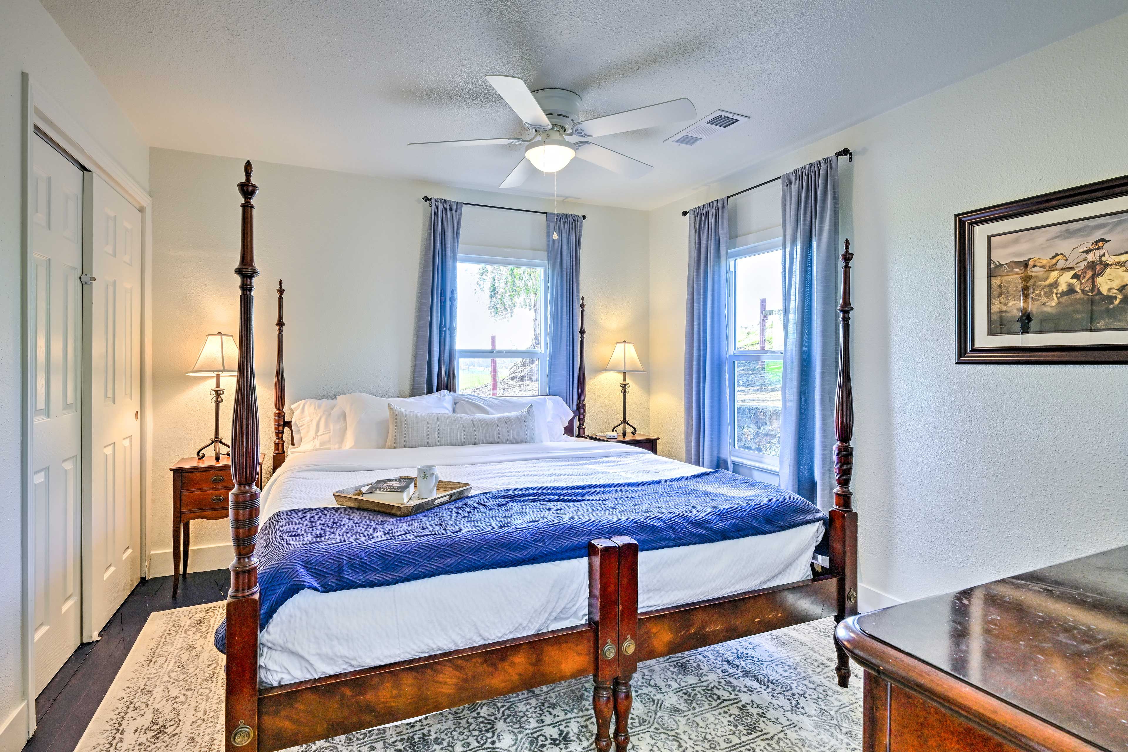 Bedroom 1 | Main Level | King Bed | Linens Provided