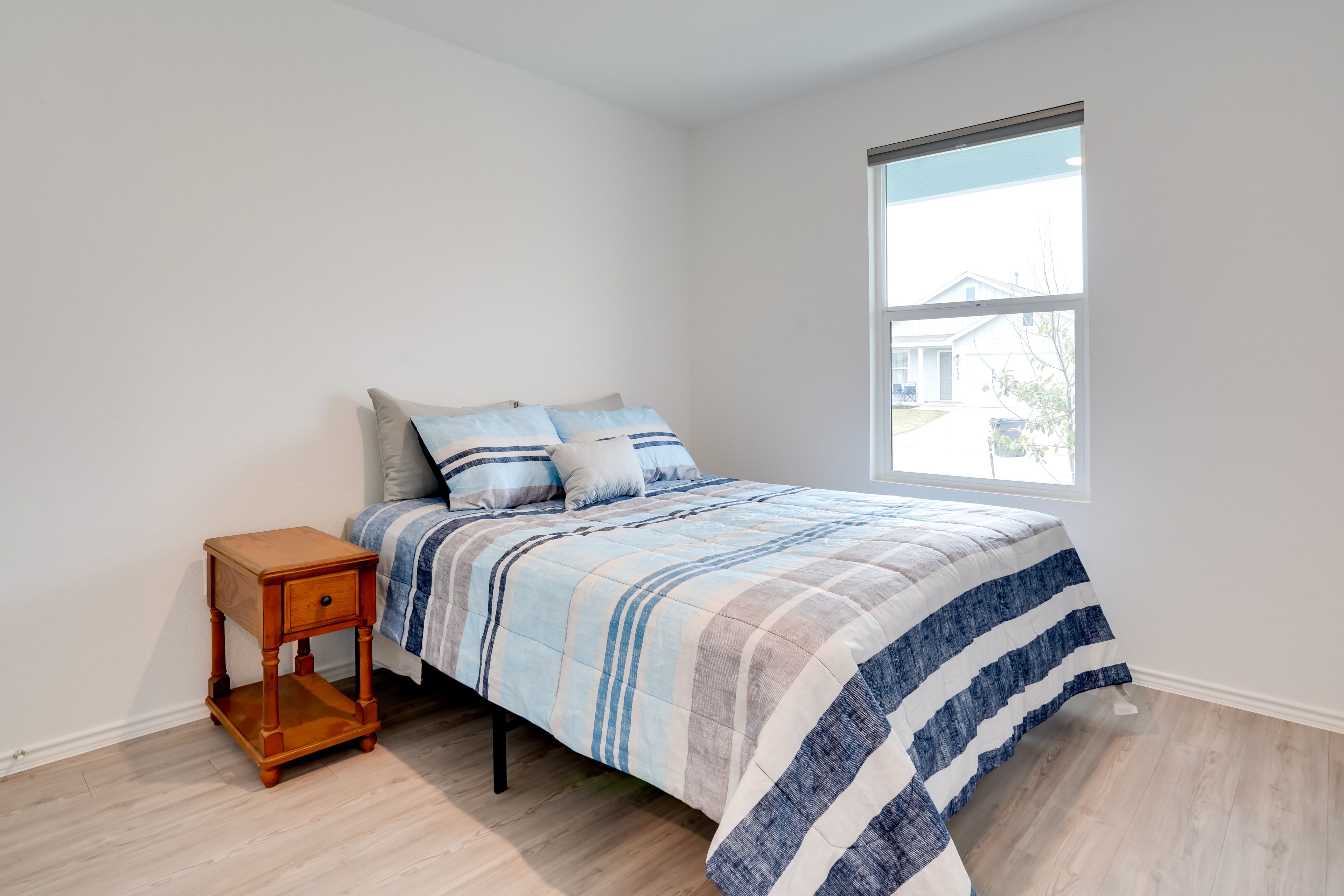 Bedroom 2 | Queen Bed | Closet | Linens Provided