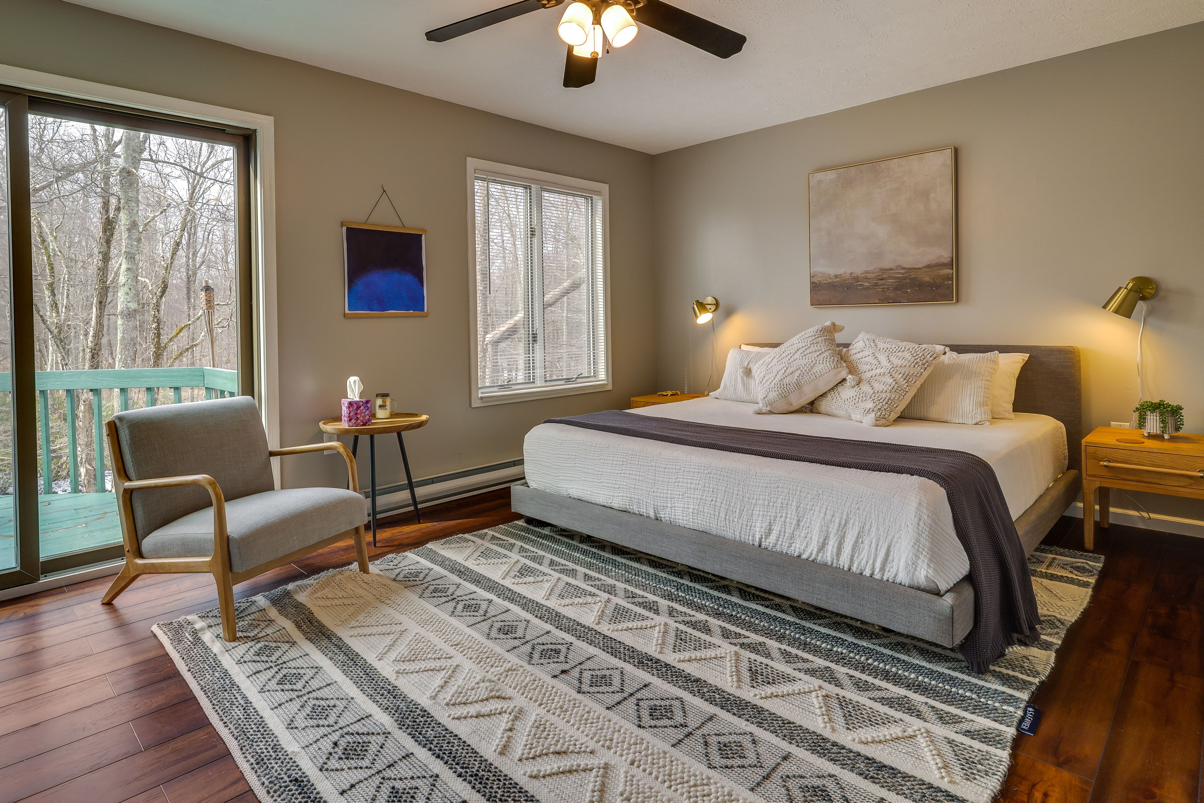 Bedroom 1 | King Bed | Linens Provided | Main Floor