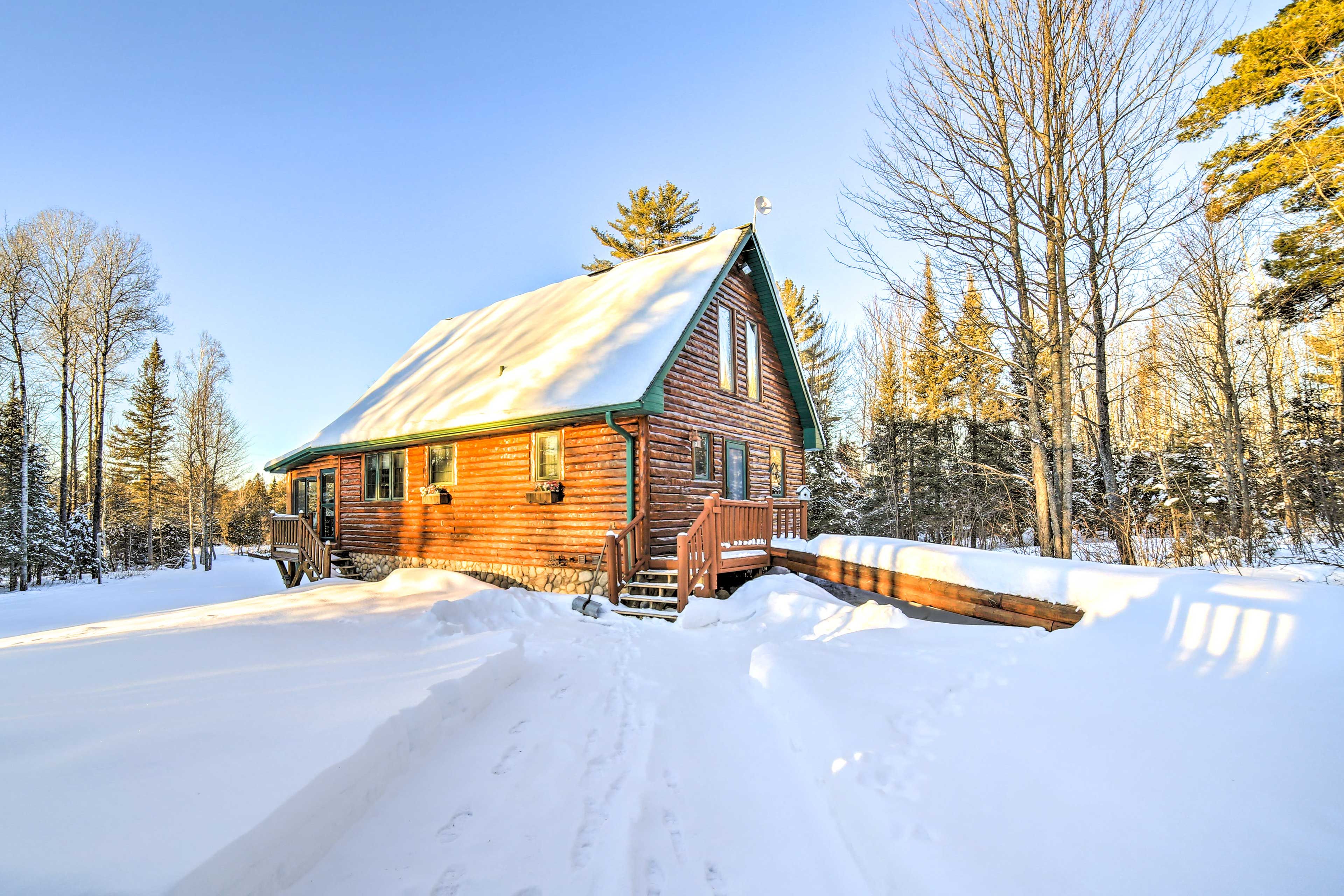 Iron River Vacation Rental | 1BR | 2BA | Step-Free Entry | 1,500 Sq Ft