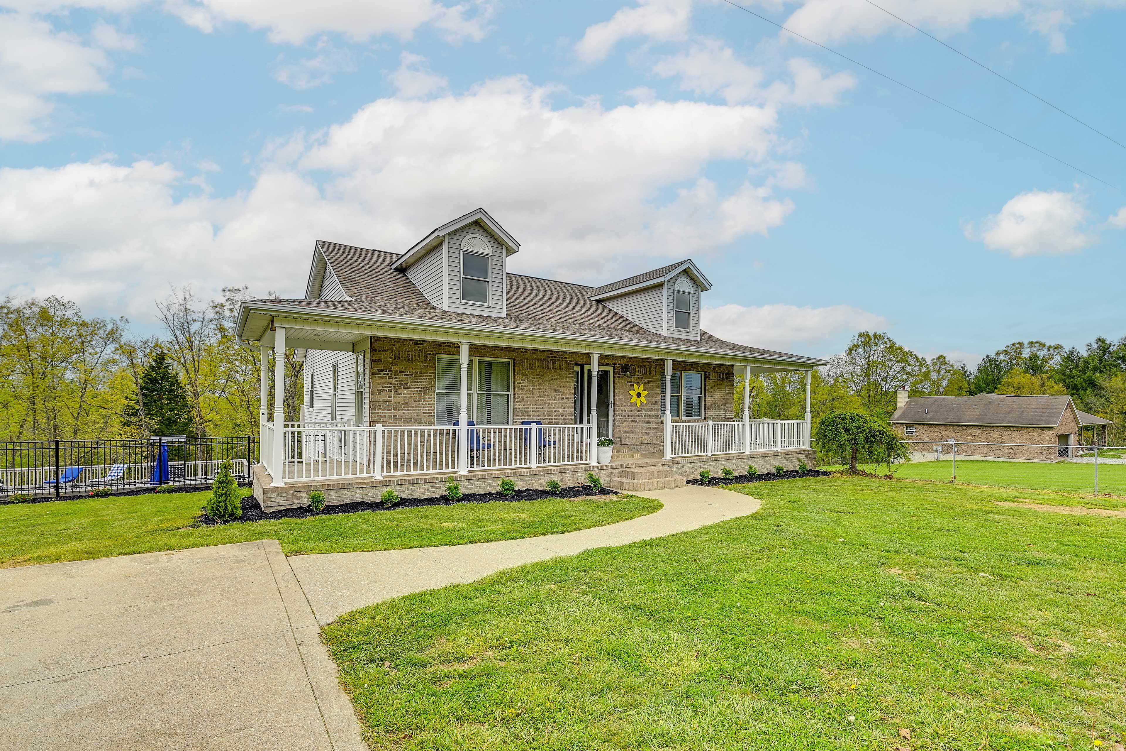 House Exterior | Keyless Entry