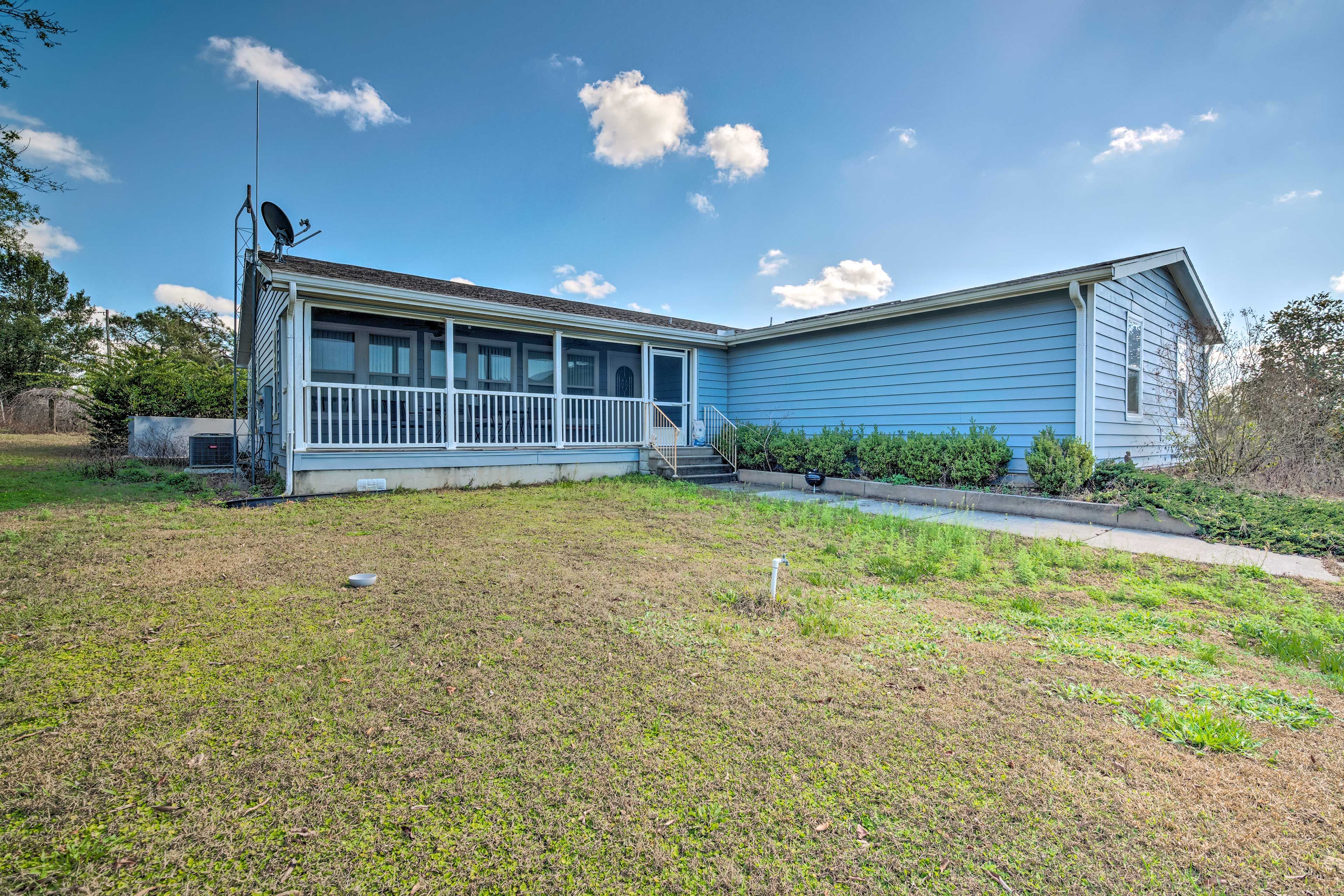 Exterior | Other Rental On-Site | Shared Driveway (8 Vehicles) | RV/Trailer