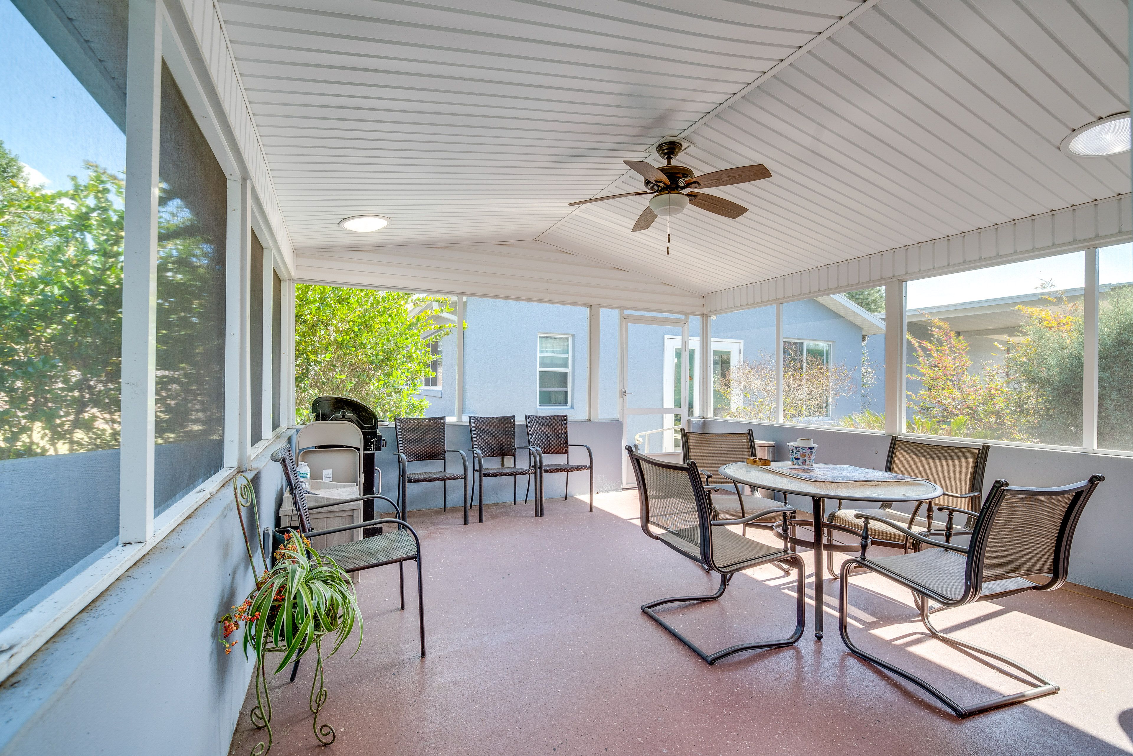 Screened Patio