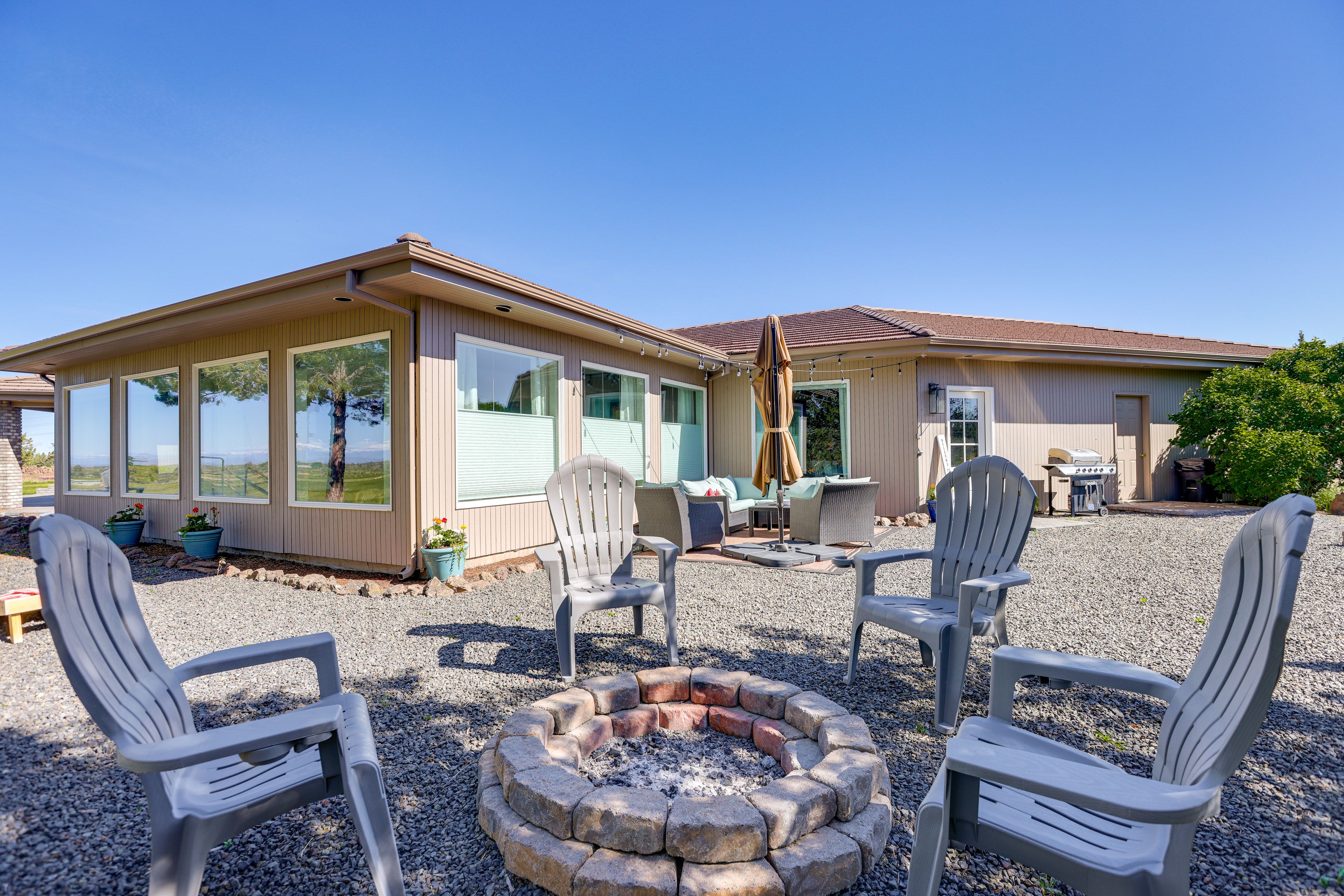 Exterior | Fire Pit | Patio | Mountain Views
