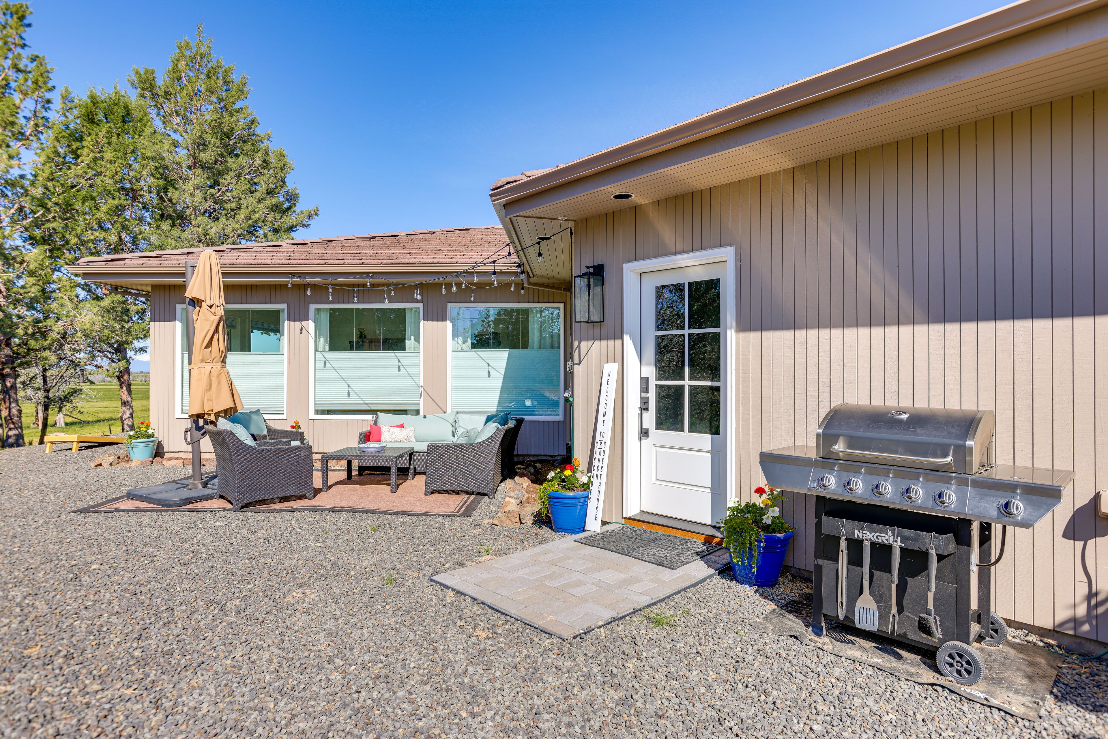 Exterior | Patio | Lounge Furniture | Gas Grill