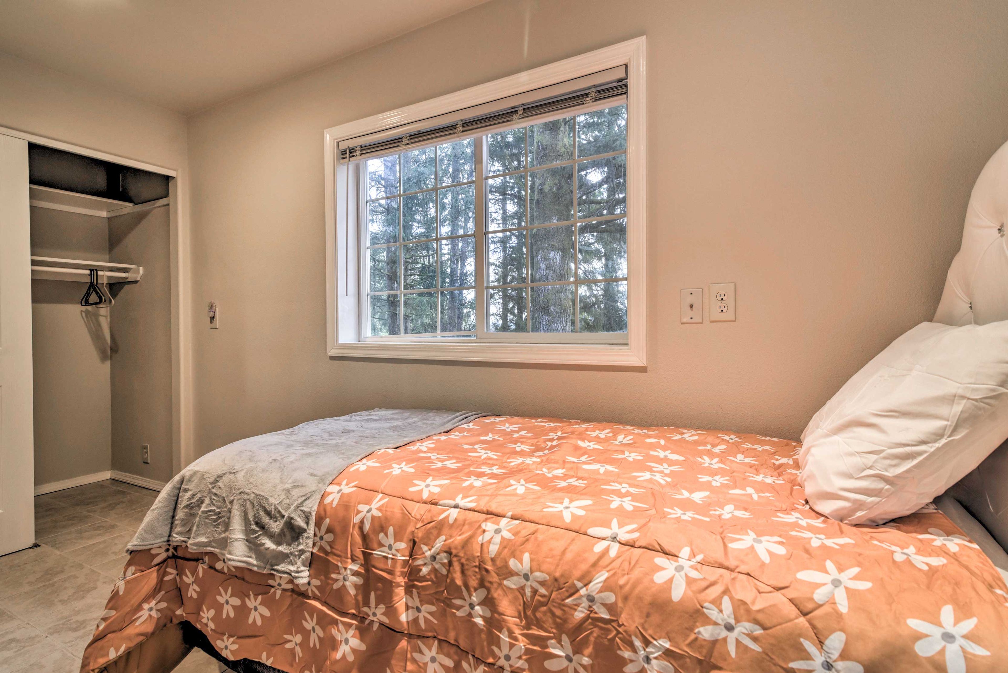 Bedroom 7 | Twin Bed