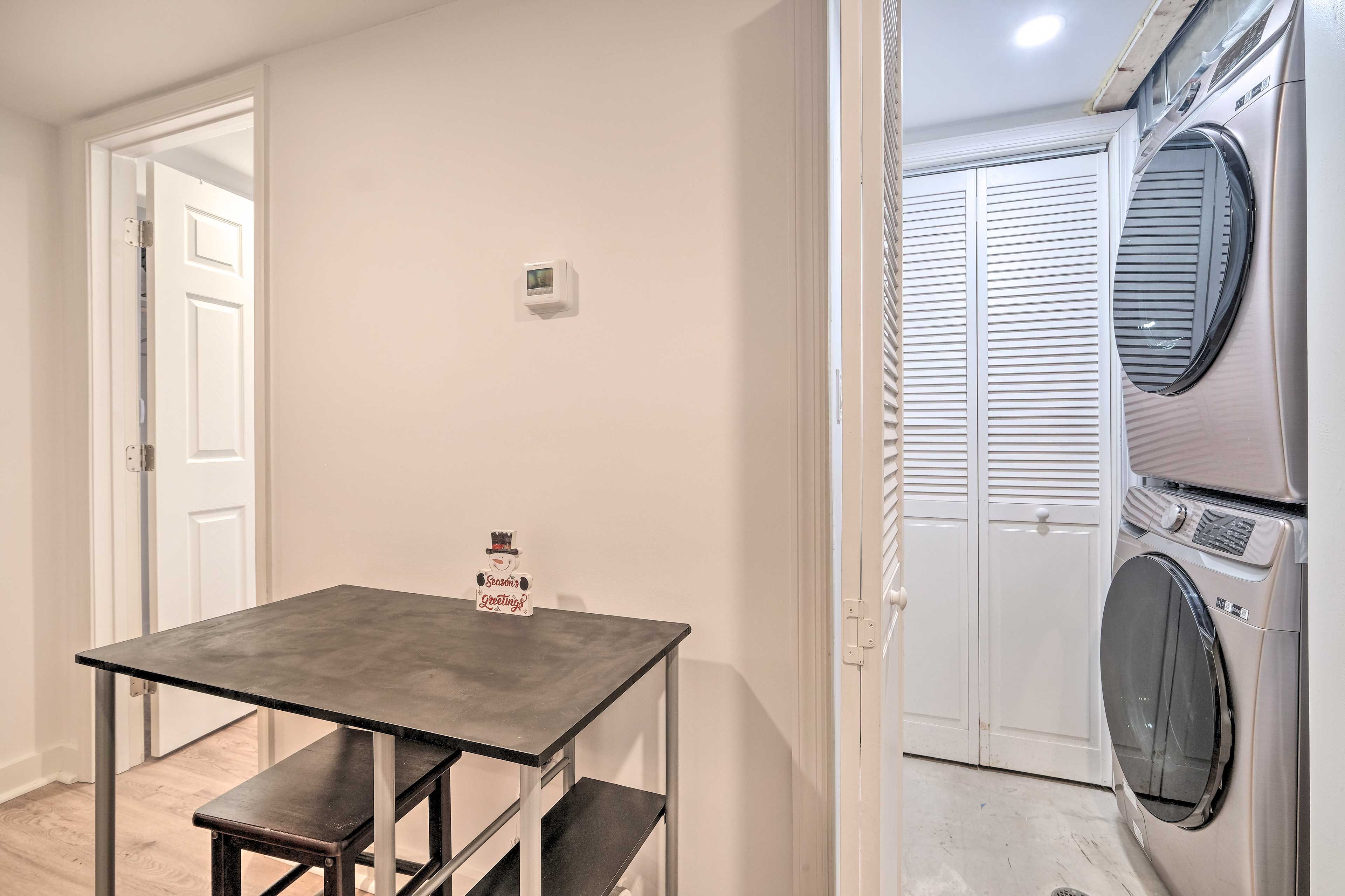 Dining Area | Washer/Dryer
