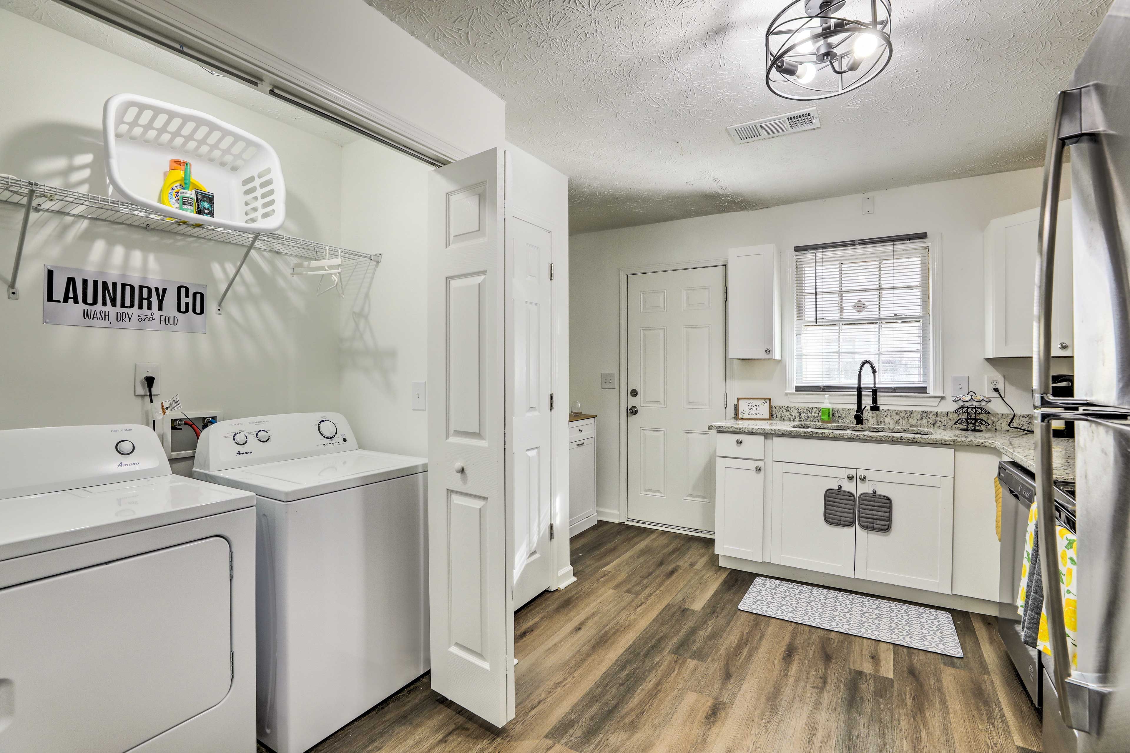 Laundry Area | Washer/Dryer | Hangers | Iron/Board | Trash Bags/Paper Towels