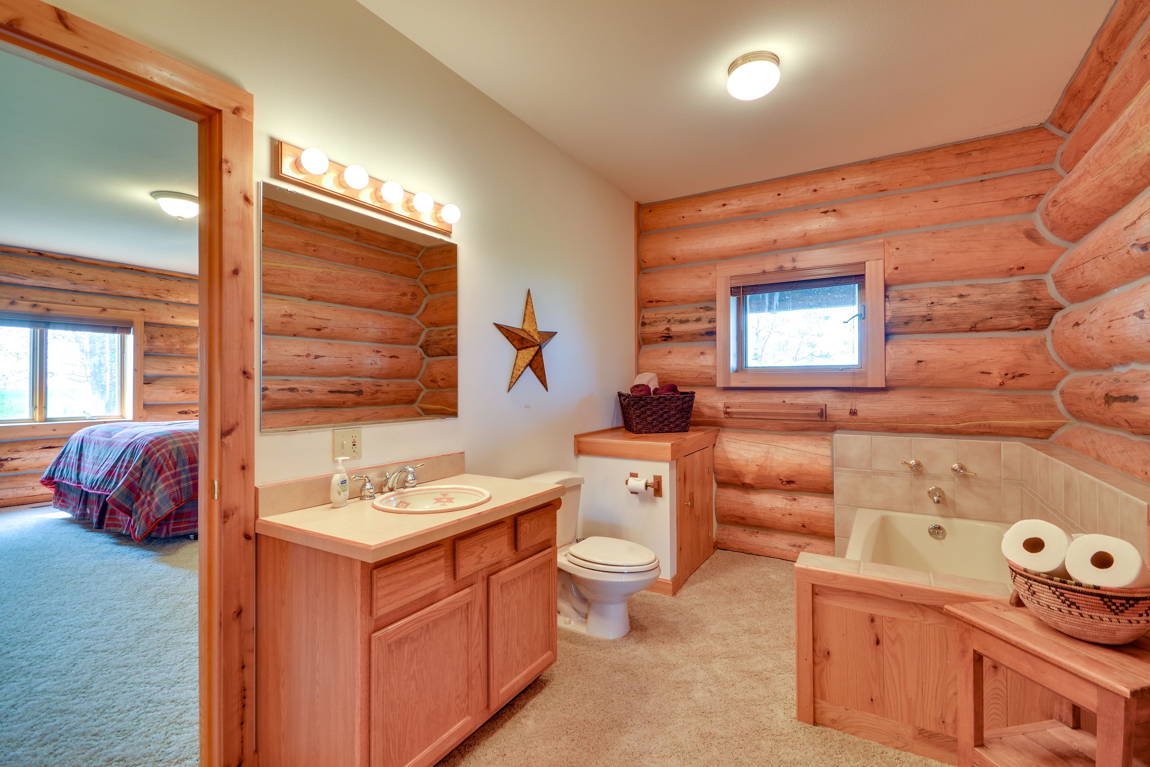 En-Suite Bathroom