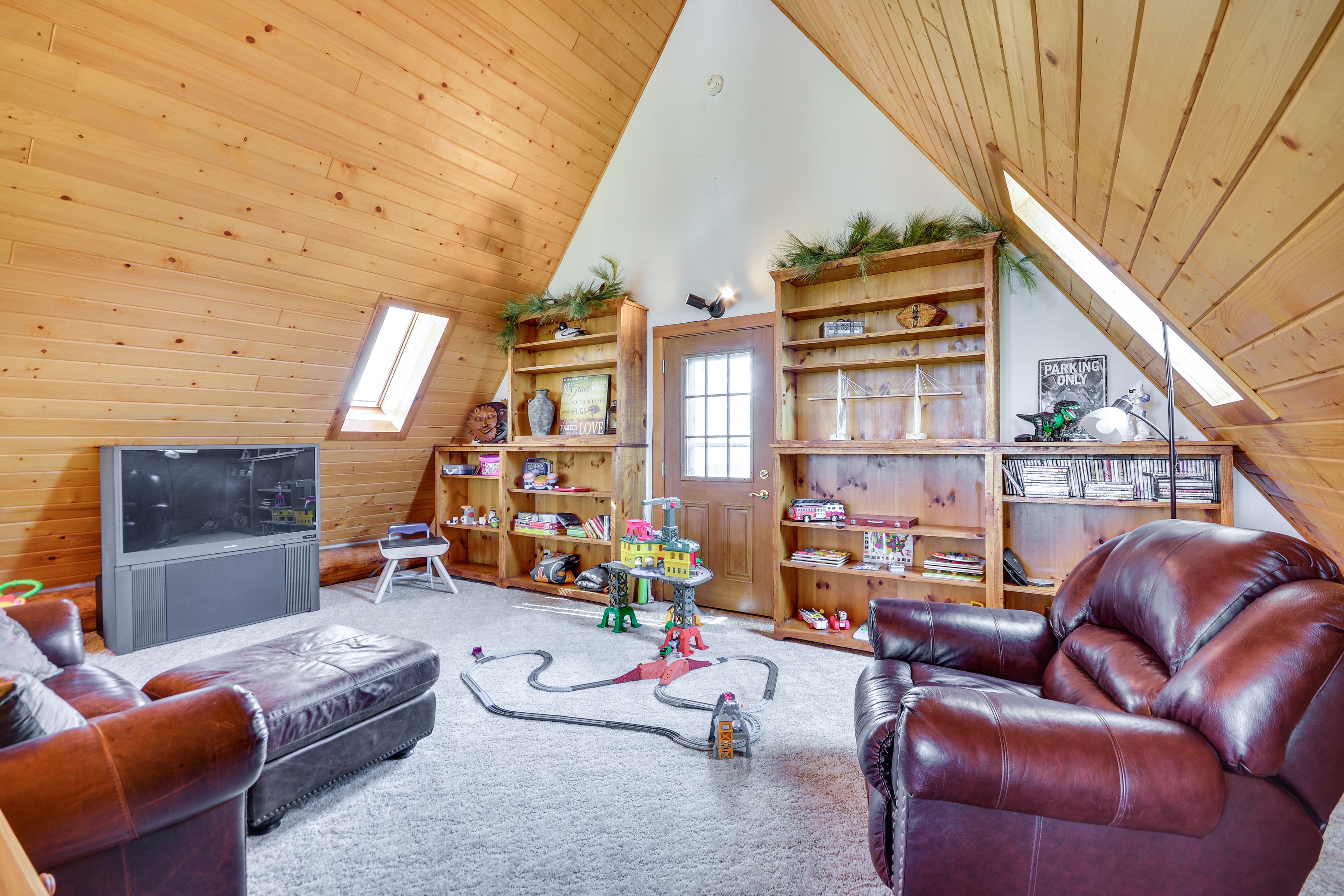 Den | Toys | Games | Books