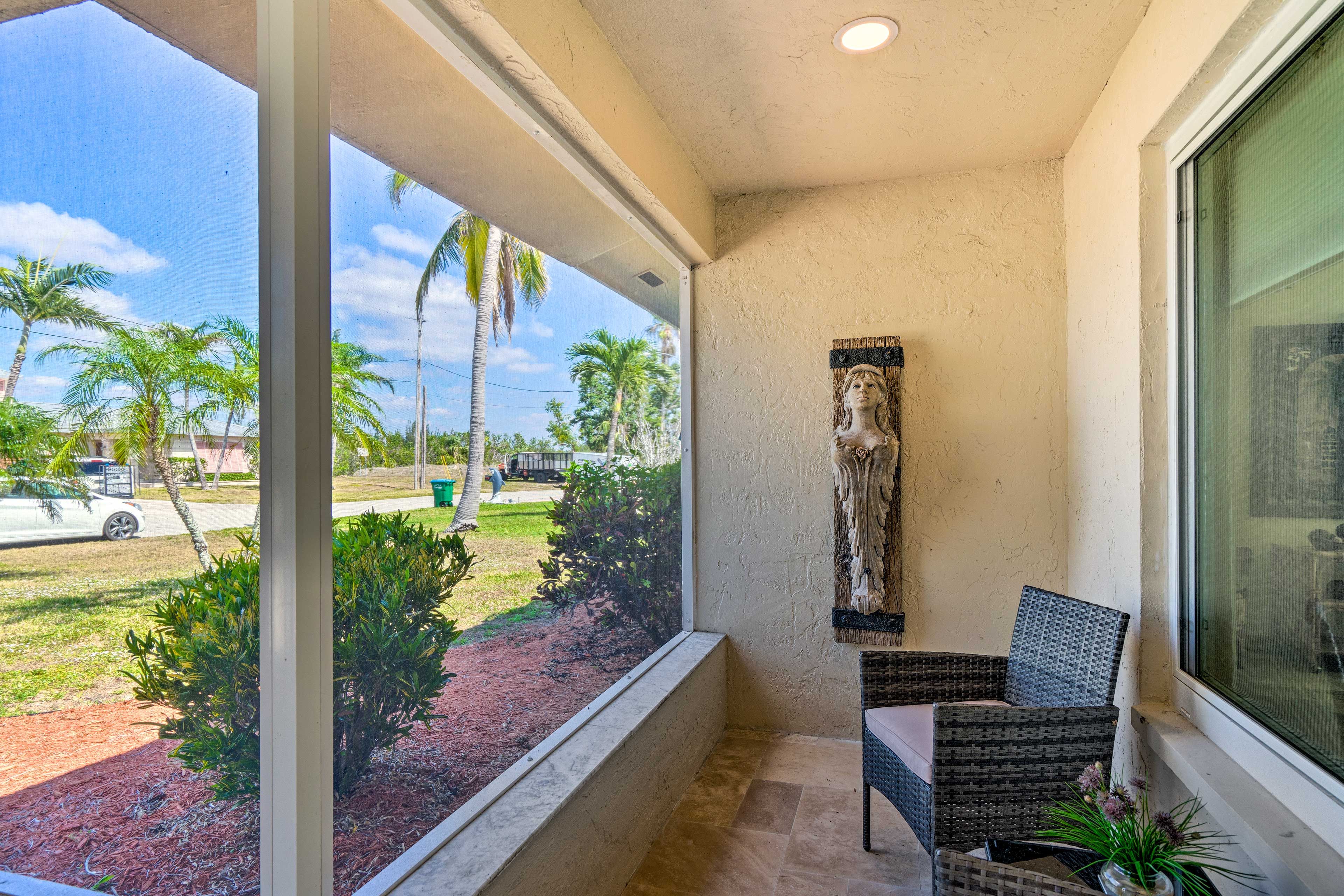 Screened-In Patio | Keyless Entry