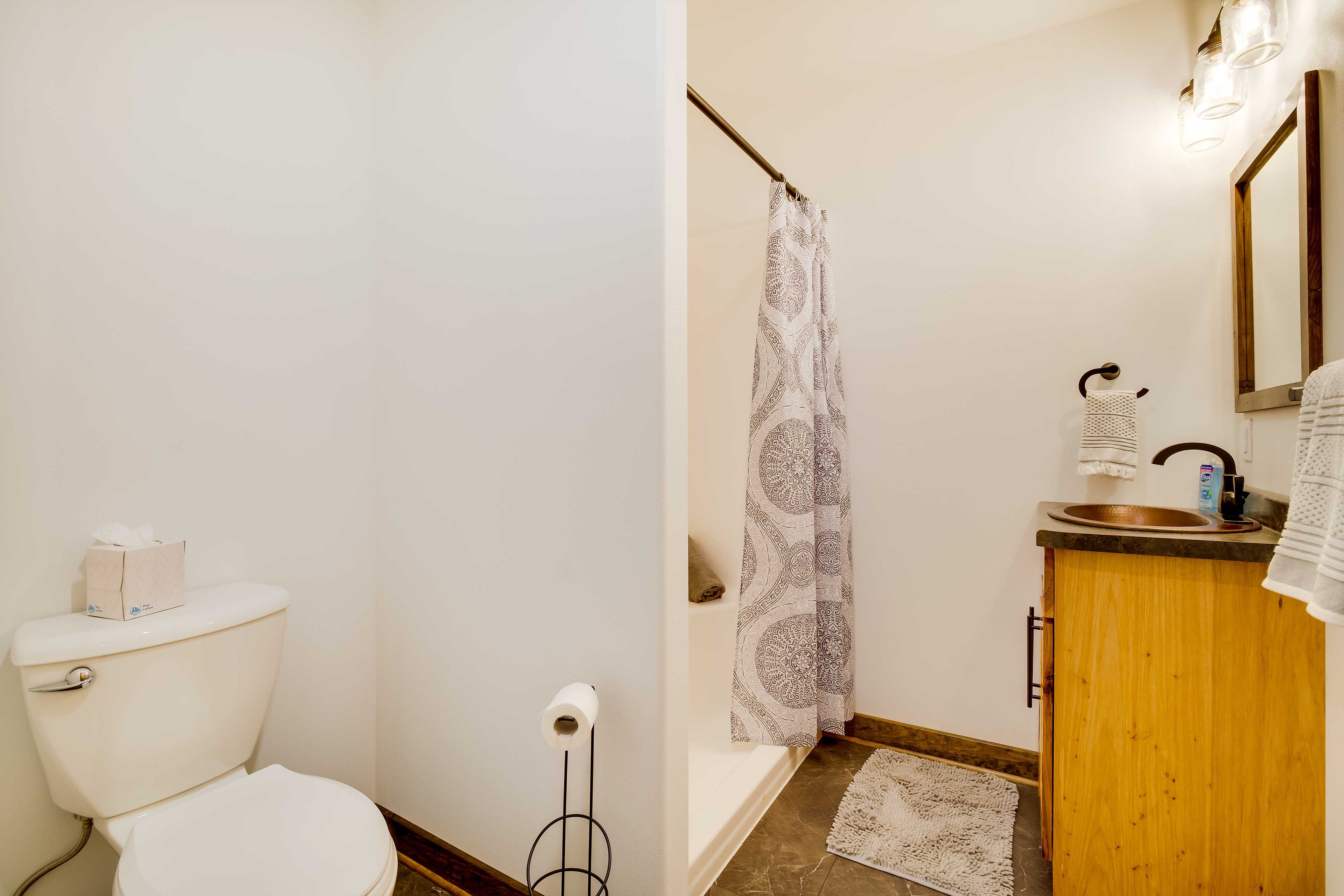 Full Bathroom
