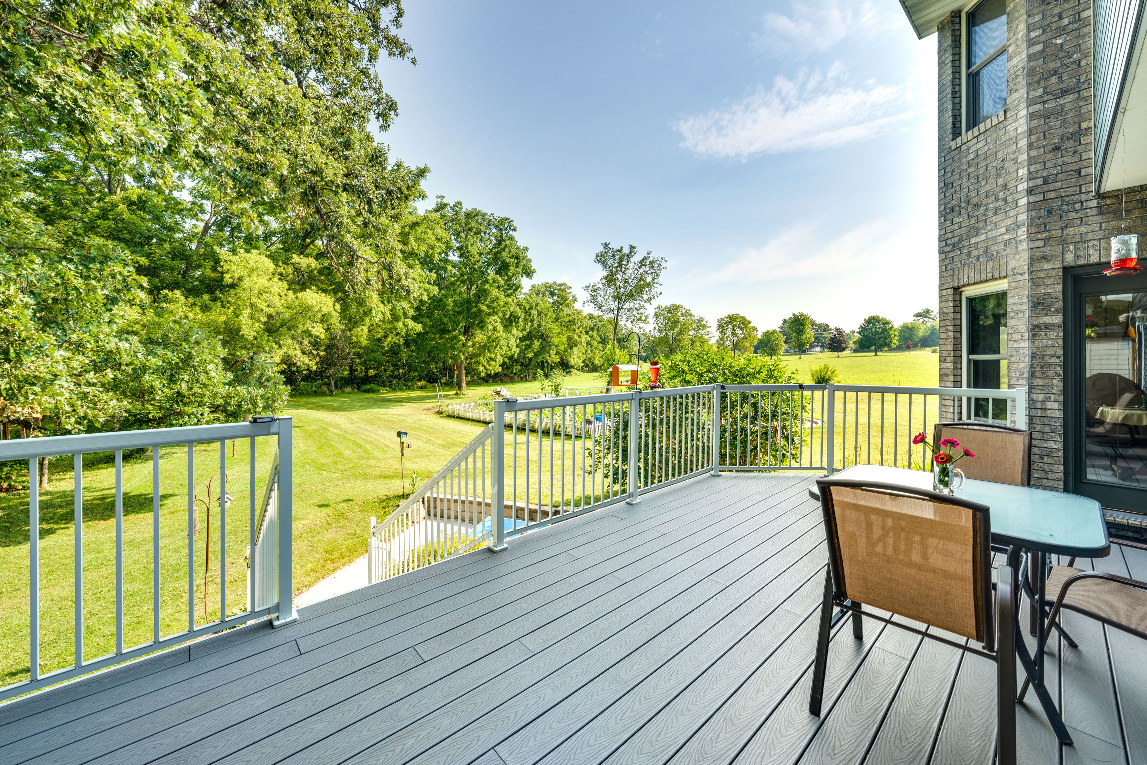 Deck | Charcoal Grill