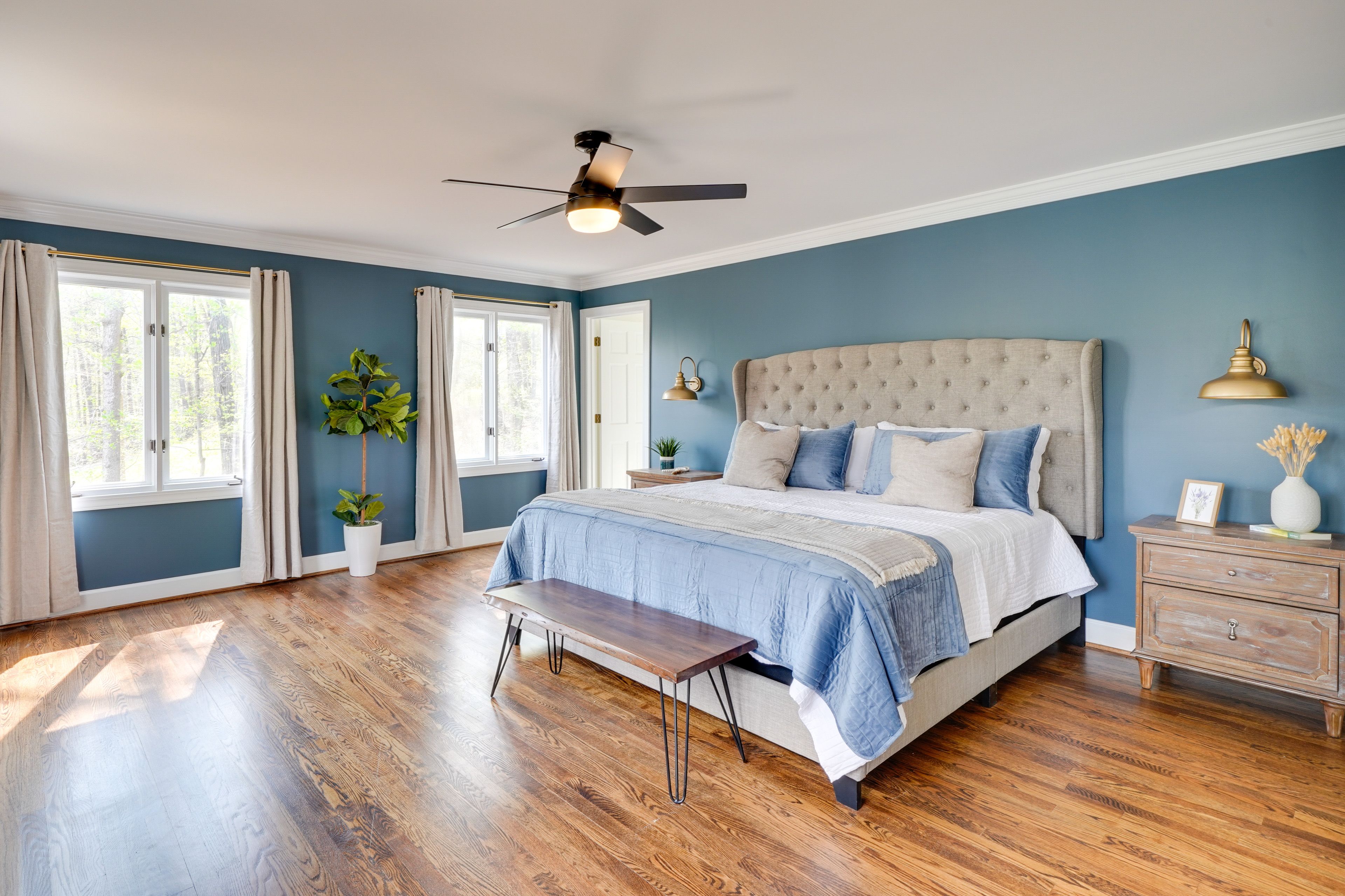 Bedroom 1 | King Bed