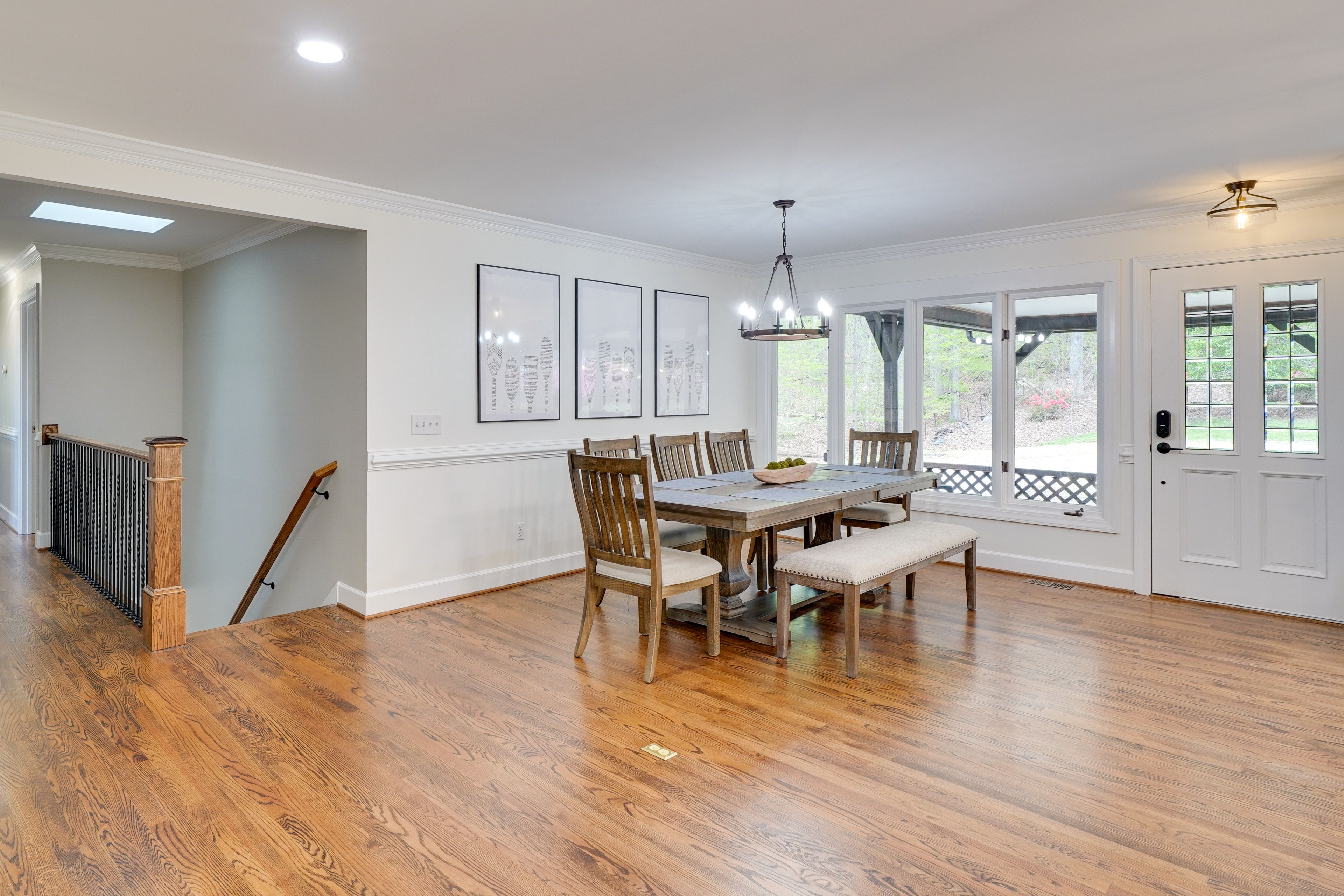 Dining Area | 8-Person Dining Table
