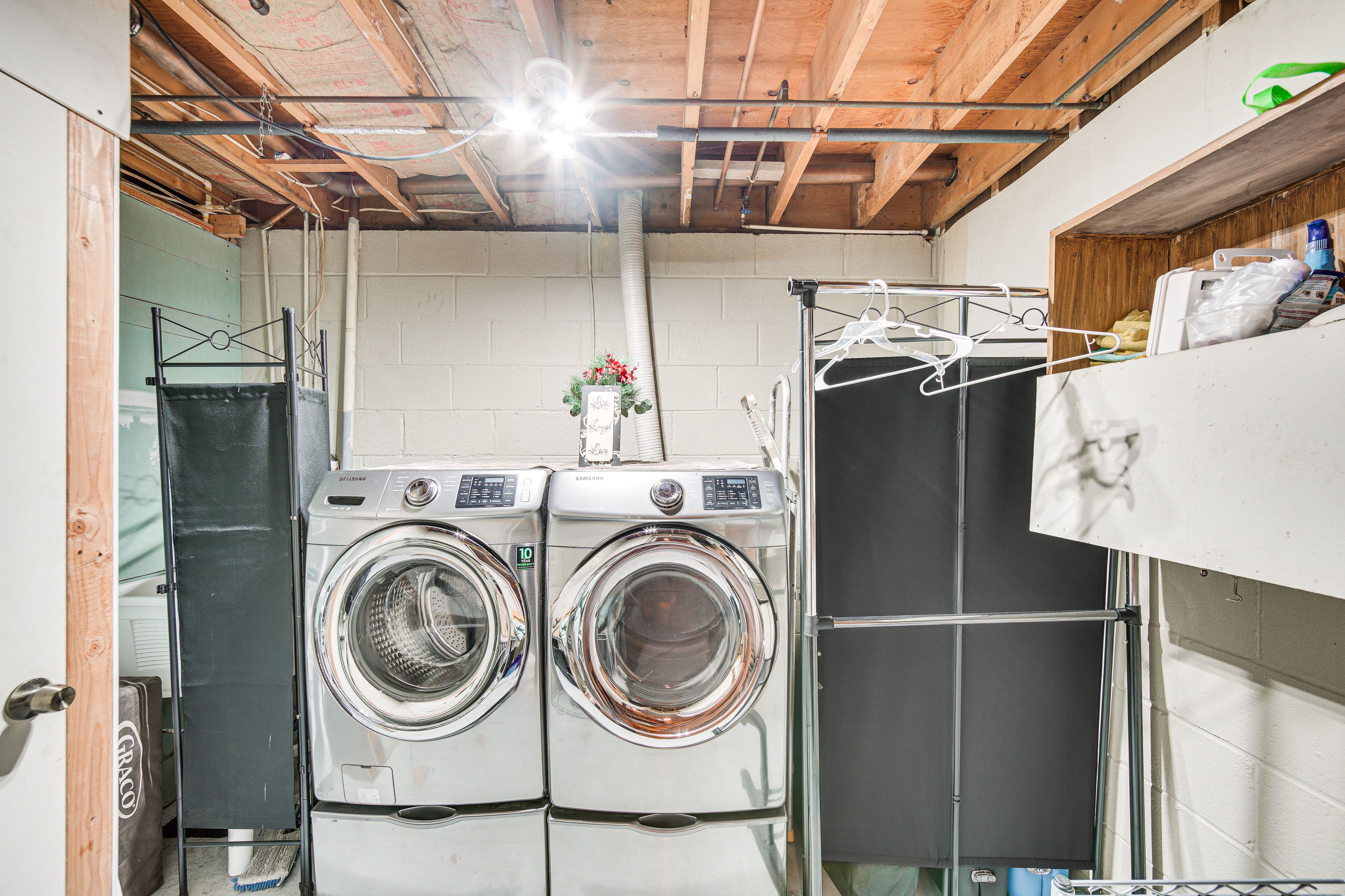 Laundry Area | Detergent Provided