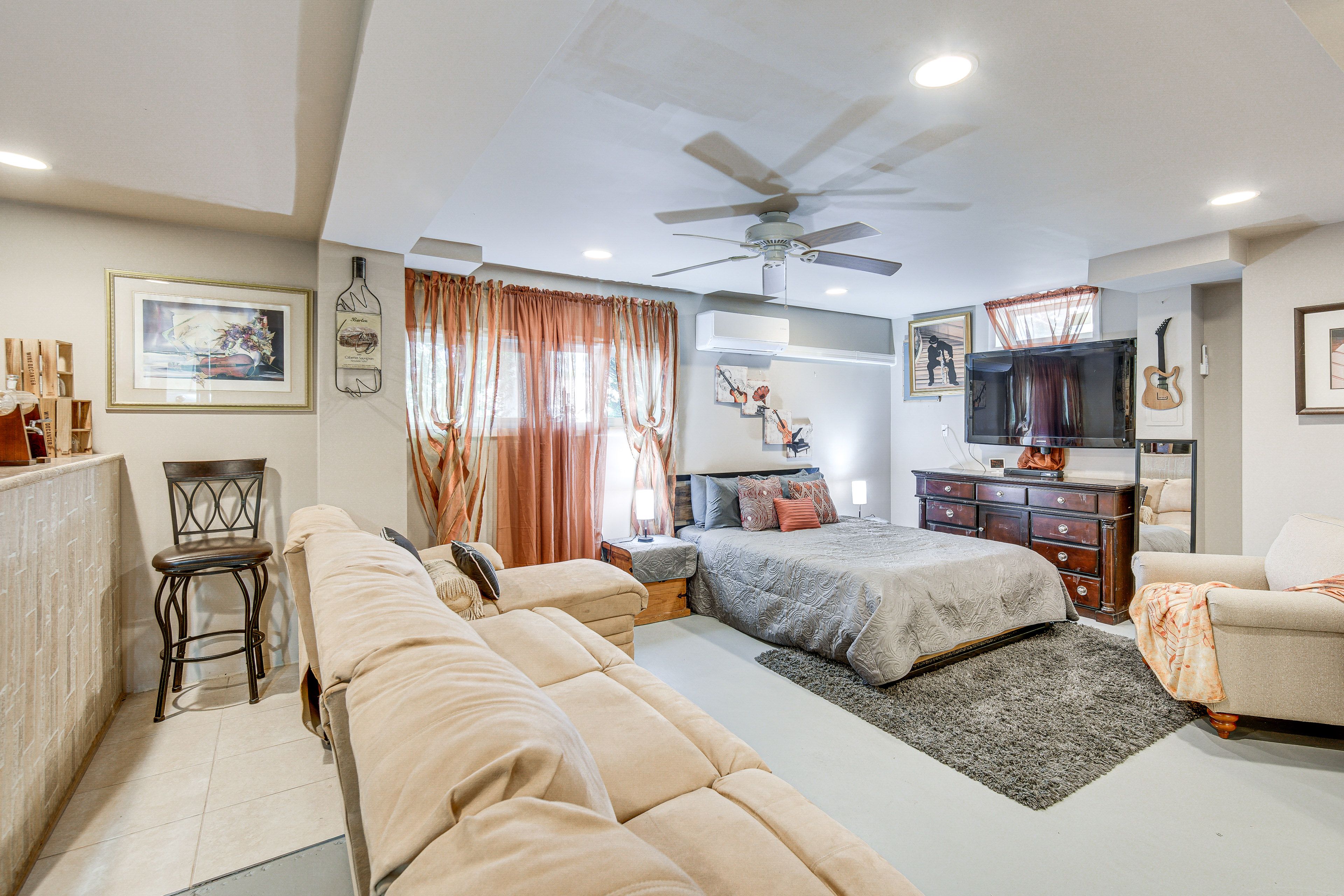 Bedroom 4 | Queen Bed | Full Sleeper Sofa | Lounge Area