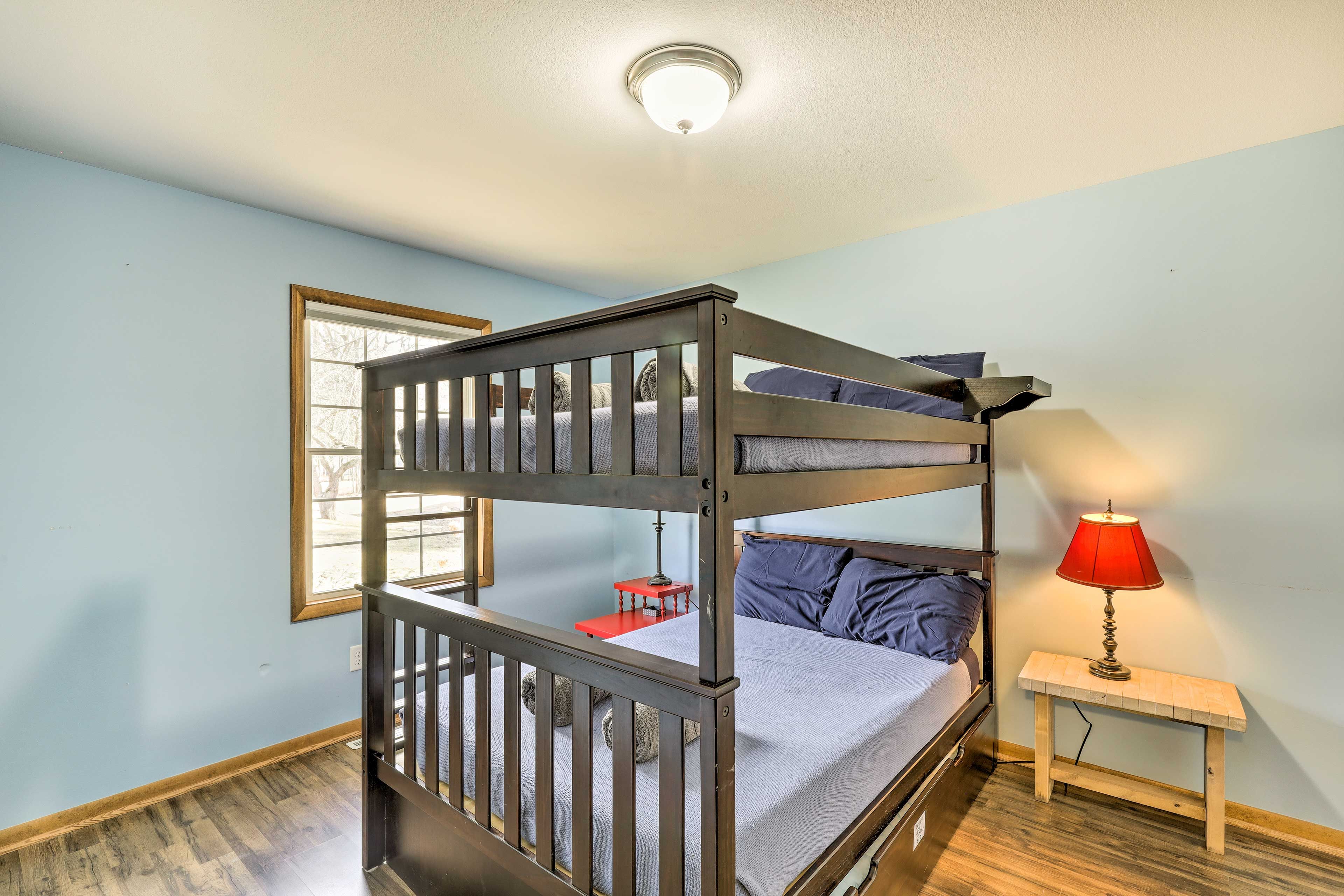 Bedroom 3 | Twin Bunk Bed w/ Twin Trundle