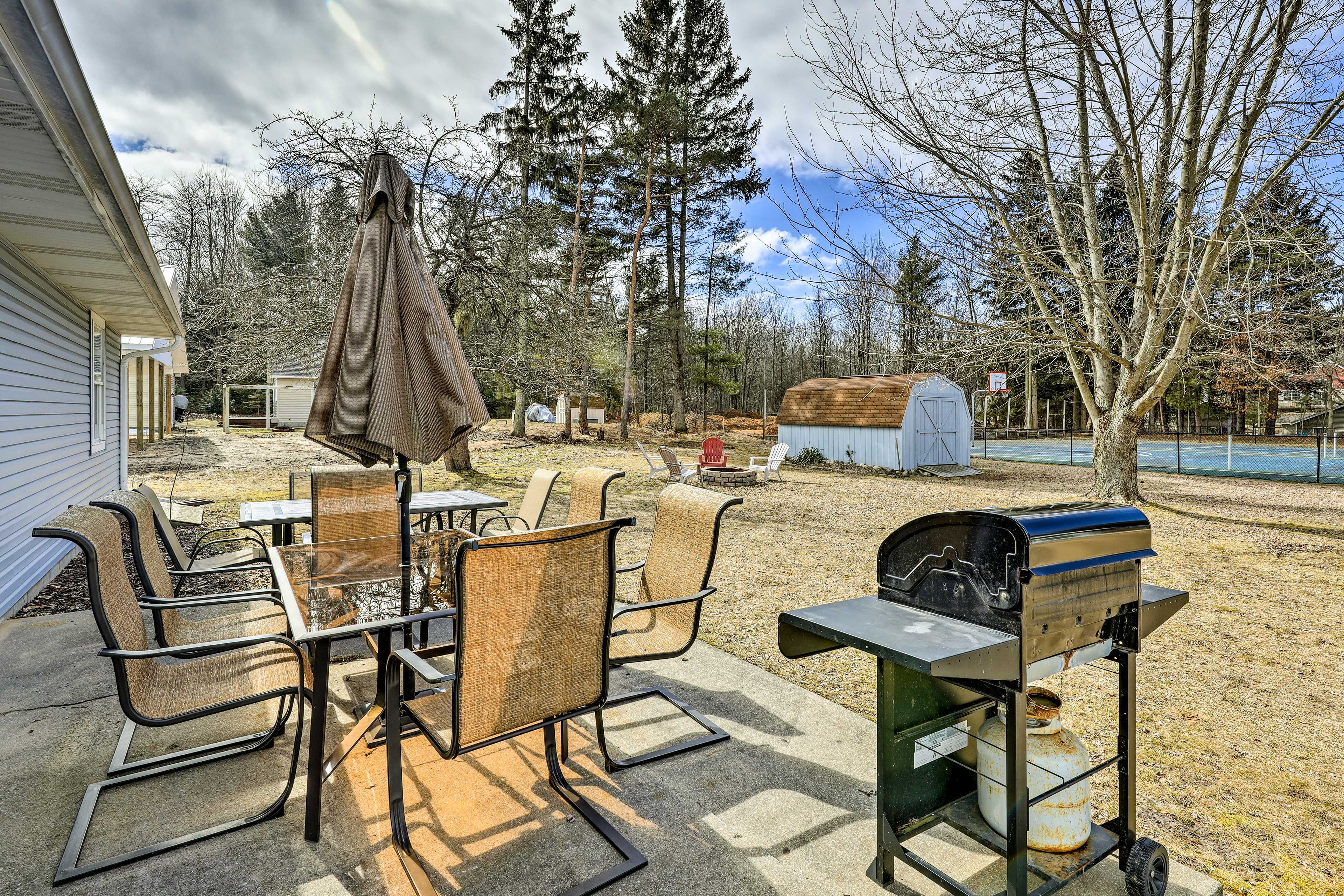 Patio | Gas Grill | 2 Dining Tables