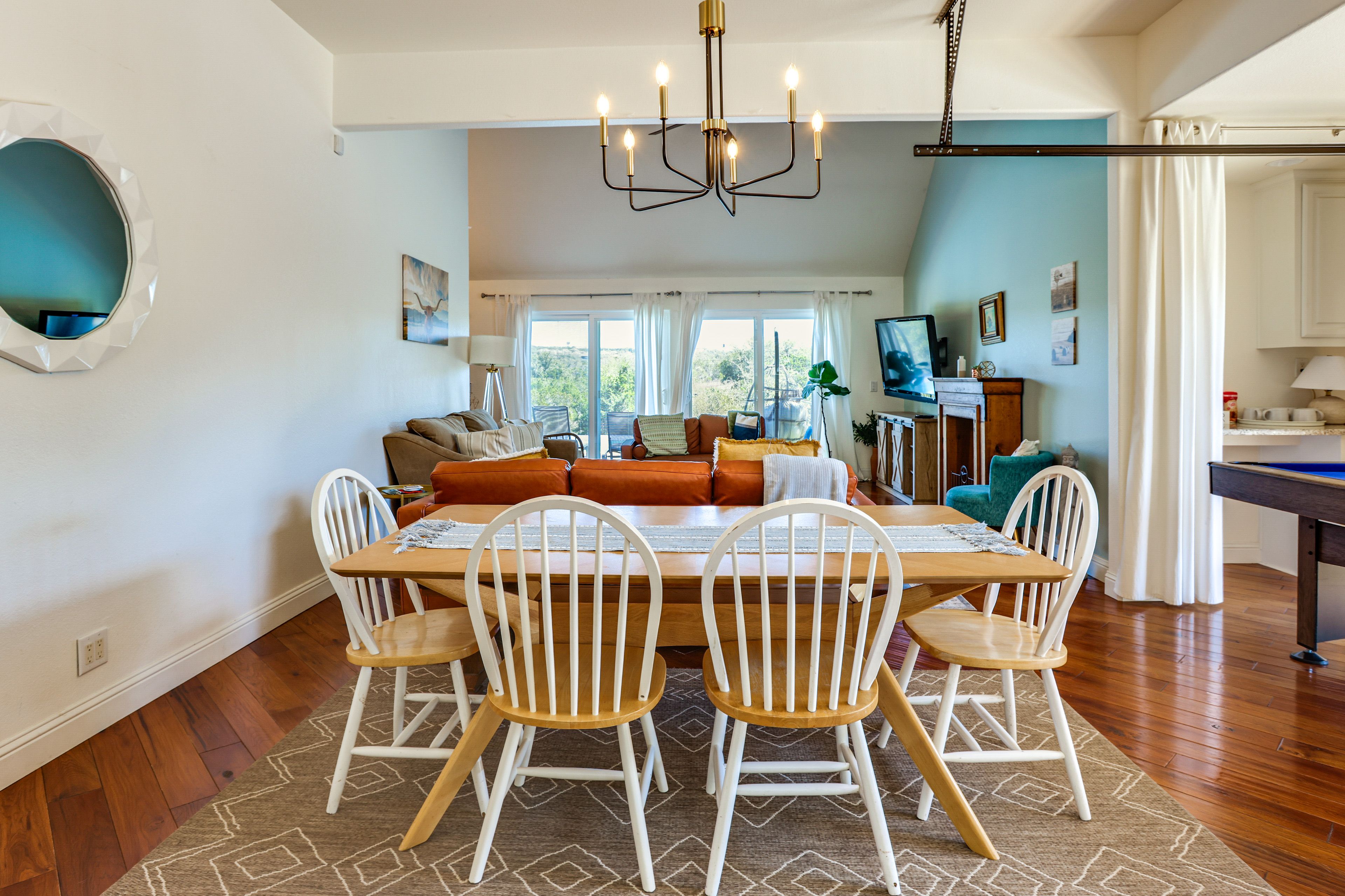 Dining Area | Main Level