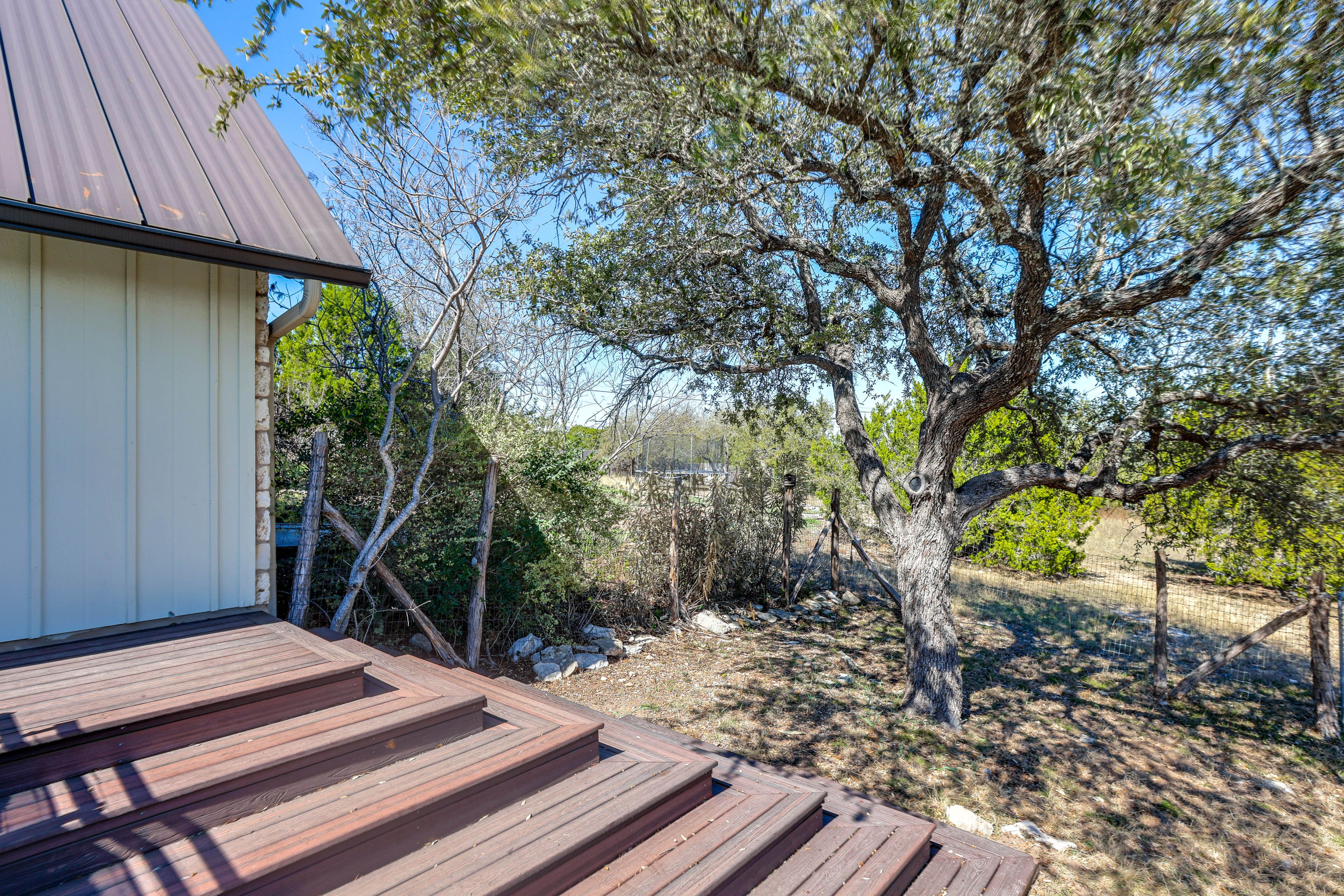 Parking | Driveway (8 Vehicles) | RV/Trailer Parking