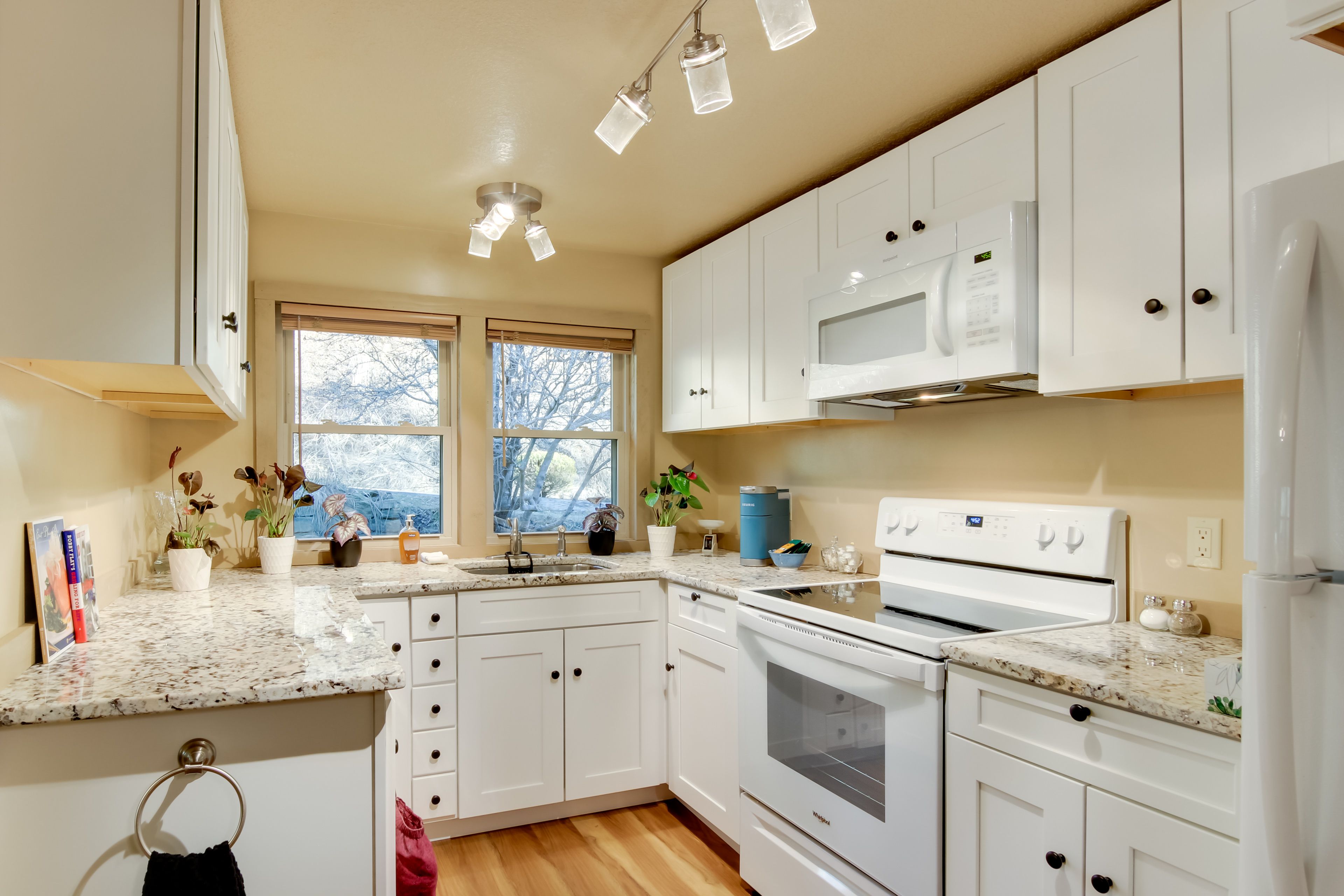 Kitchen | Free WiFi | Central A/C