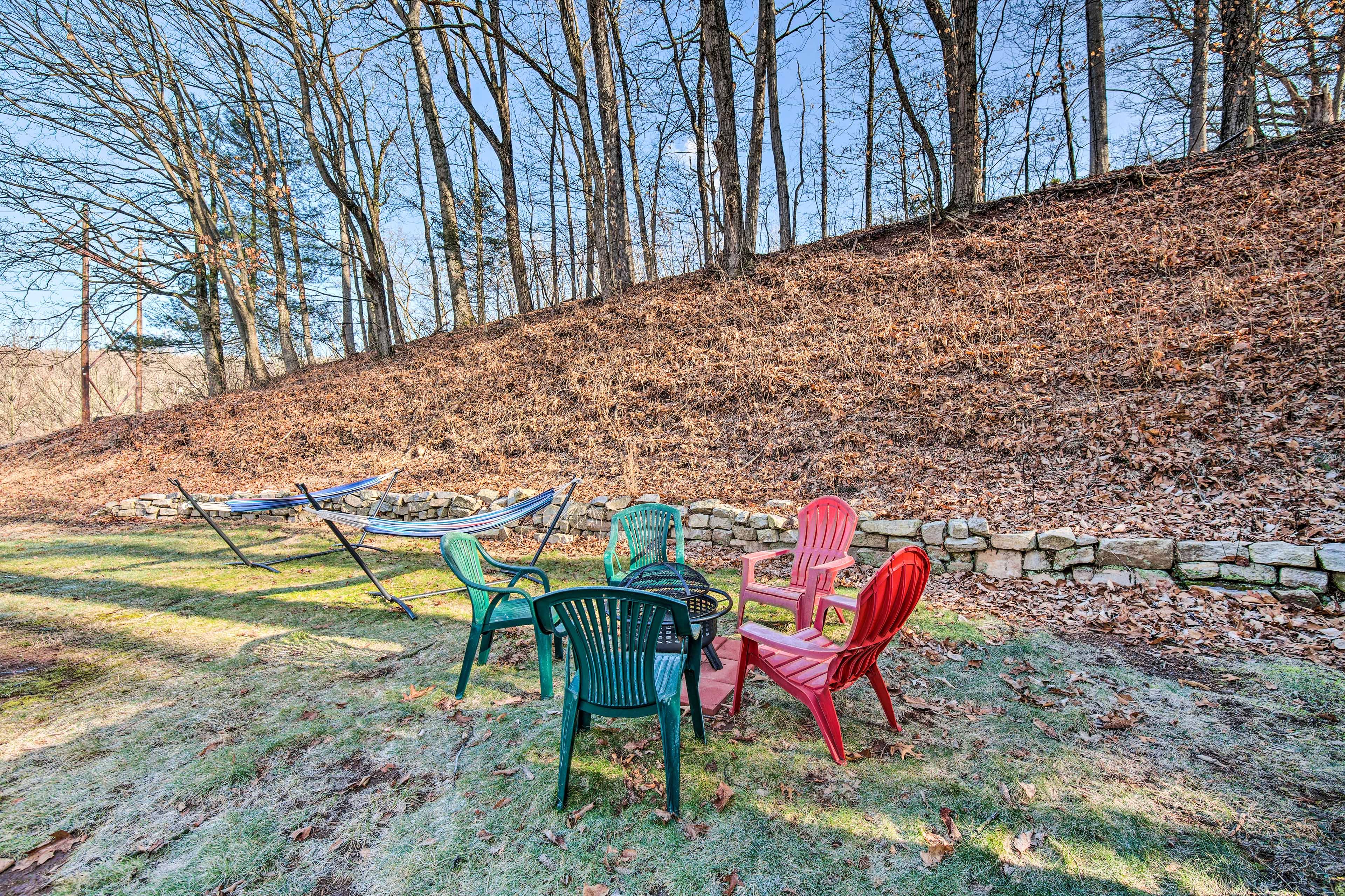 Private Backyard Area | Hammocks | Gas Grill
