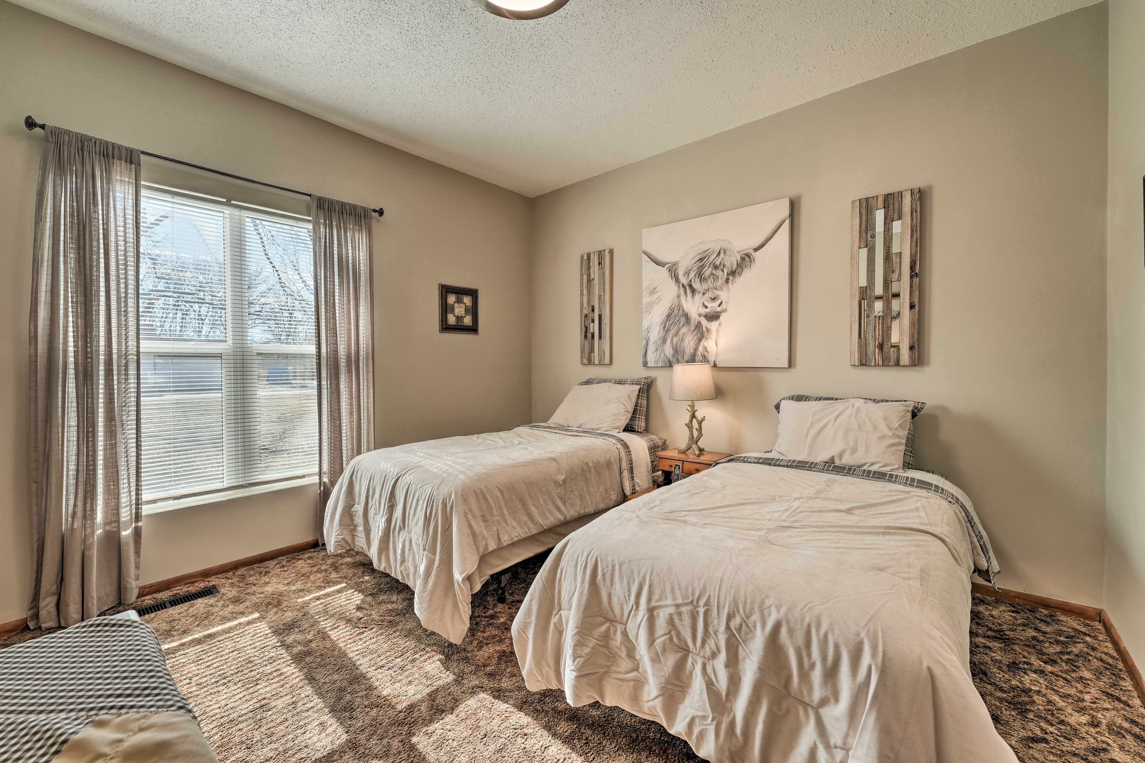 Bedroom 2 | 2 Twin Beds