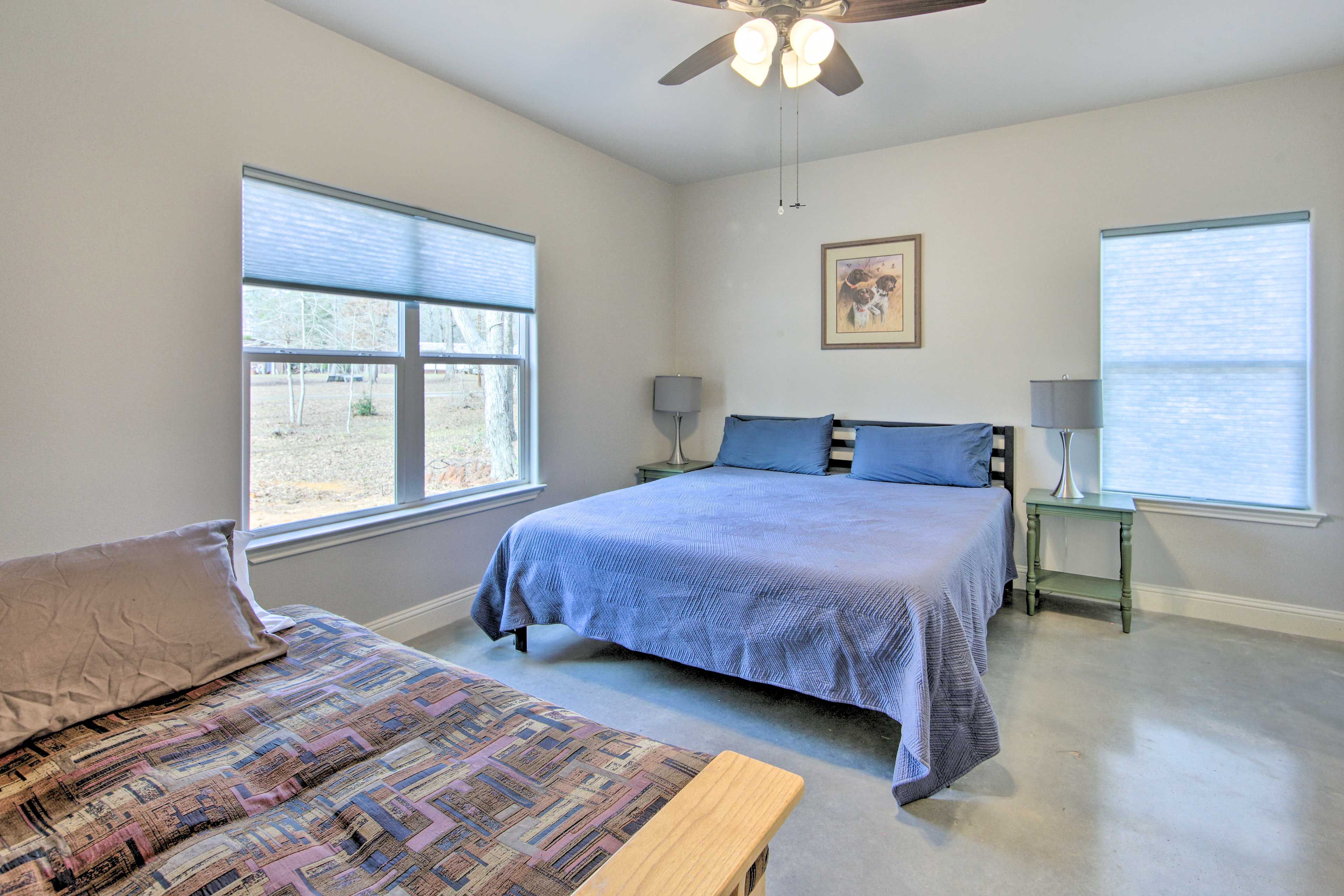 Bedroom Suite 2 | King Bed | Futon | En-Suite Bathroom