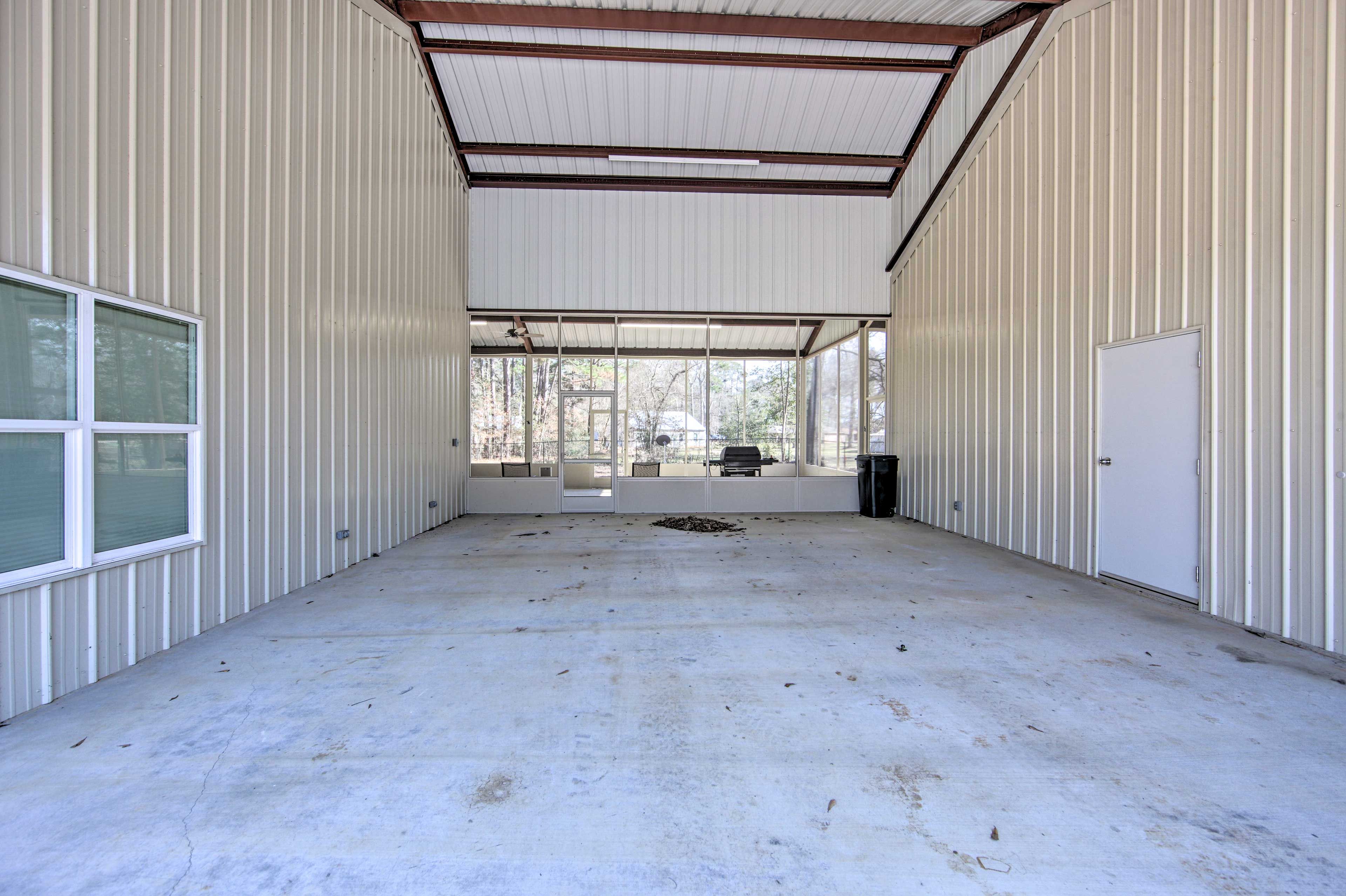 Parking | Carport (2 Vehicles) | Driveway (4 Vehicles) | RV/Trailer Parking