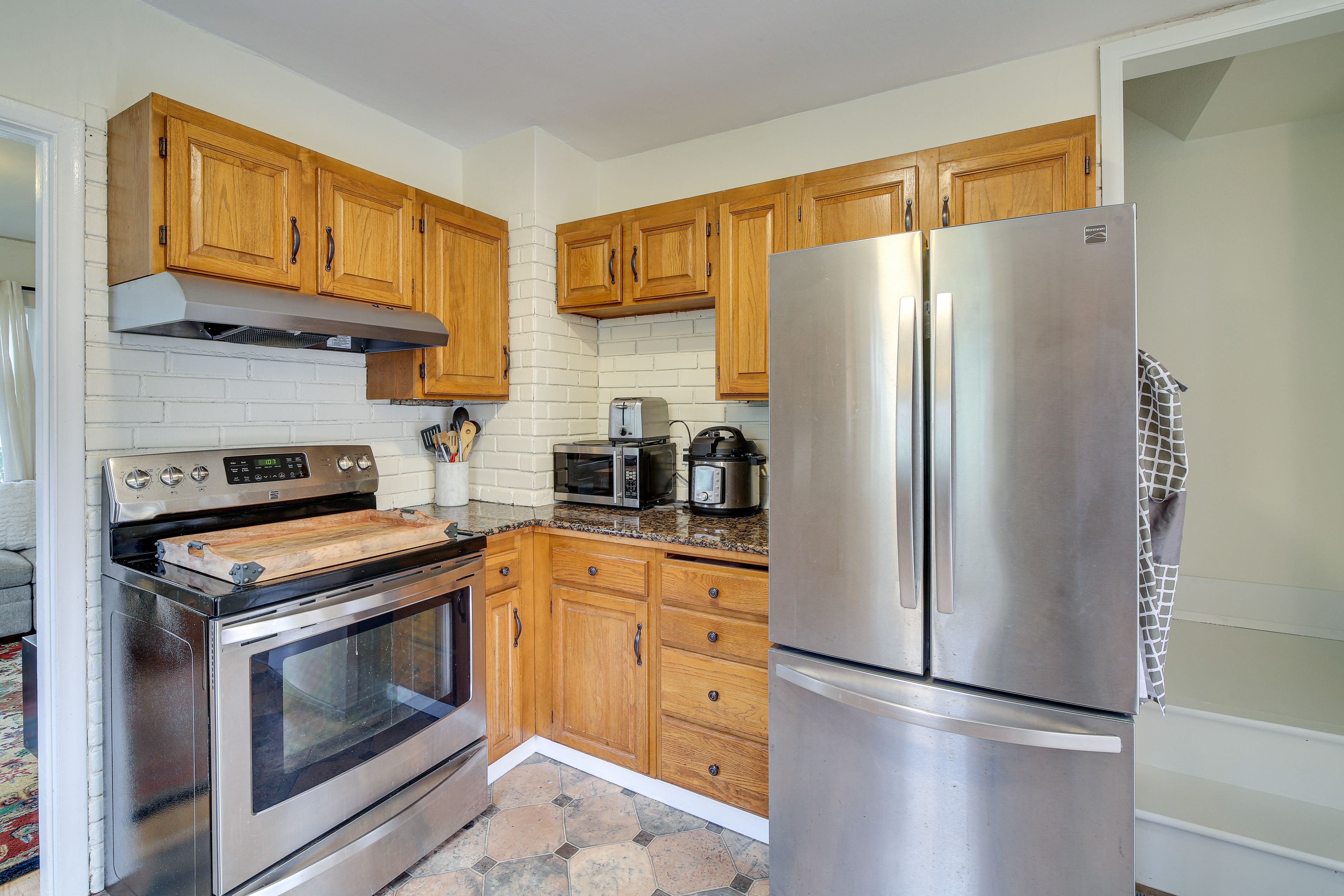 Kitchen | 1st Floor | Dishwasher | Coffee Maker | Cooking Basics