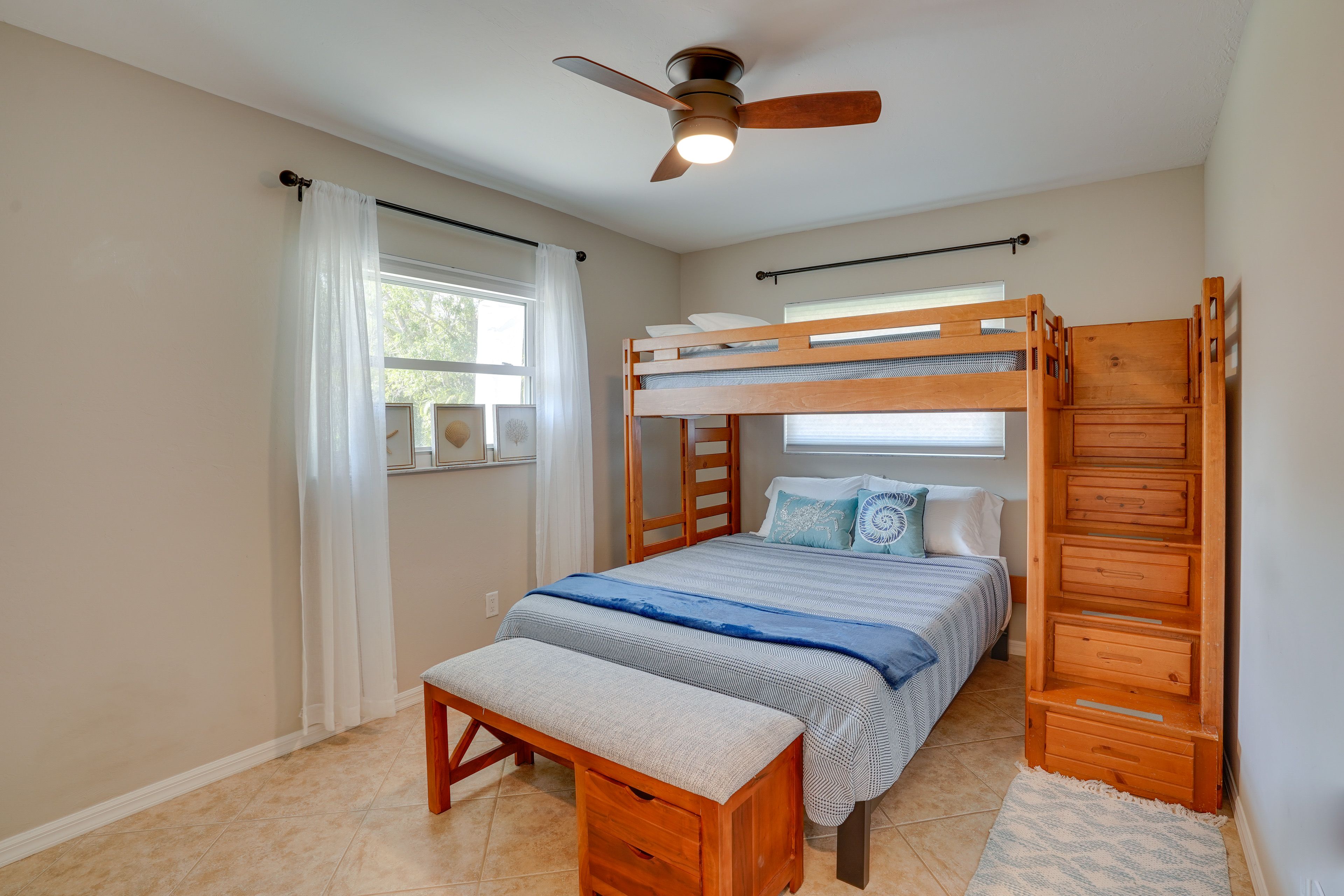 Bedroom 2 | Lofted Twin Bed | Queen Bed