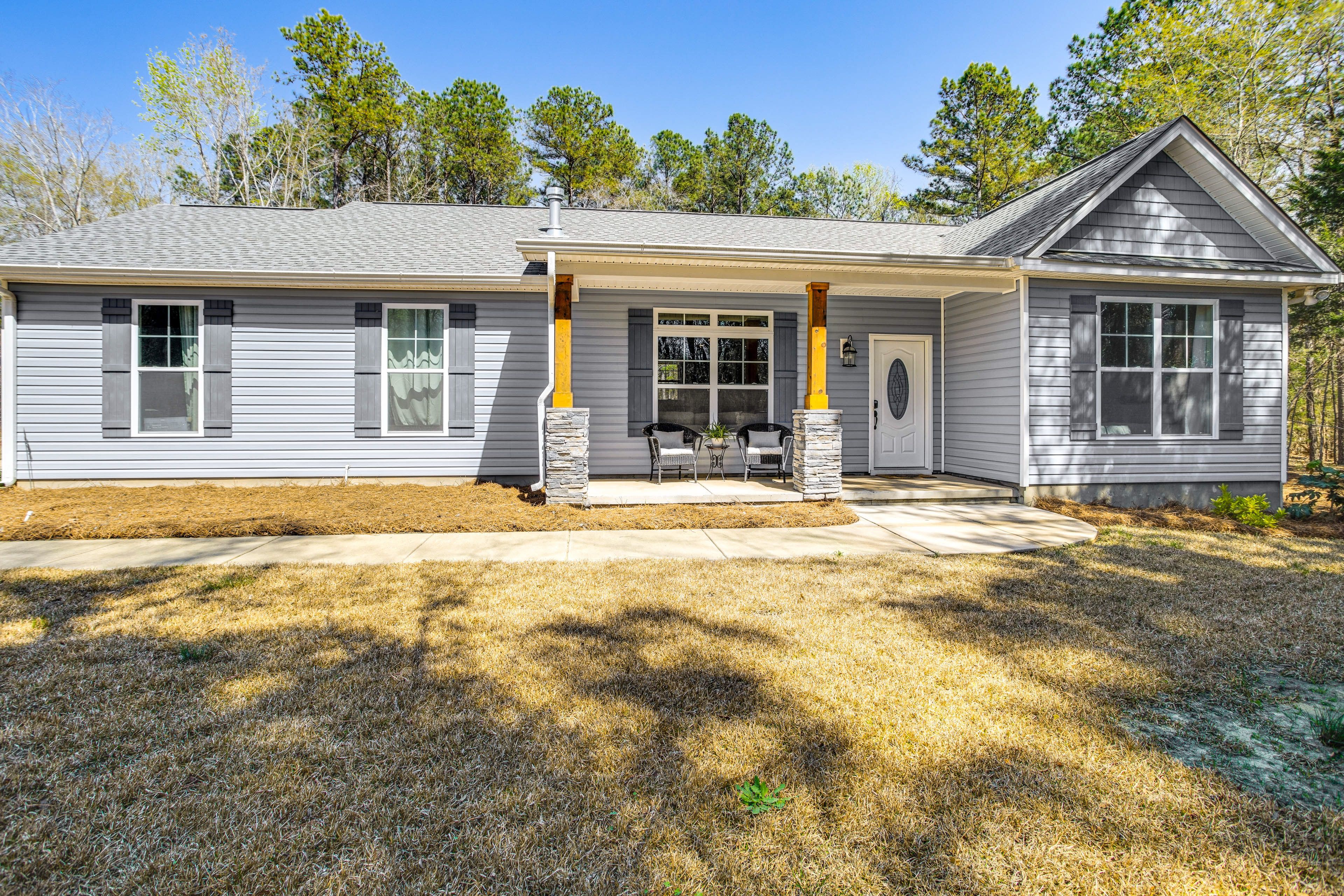 Property Exterior | Driveway (3 Vehicles) | Boat Parking | Garage Not Available