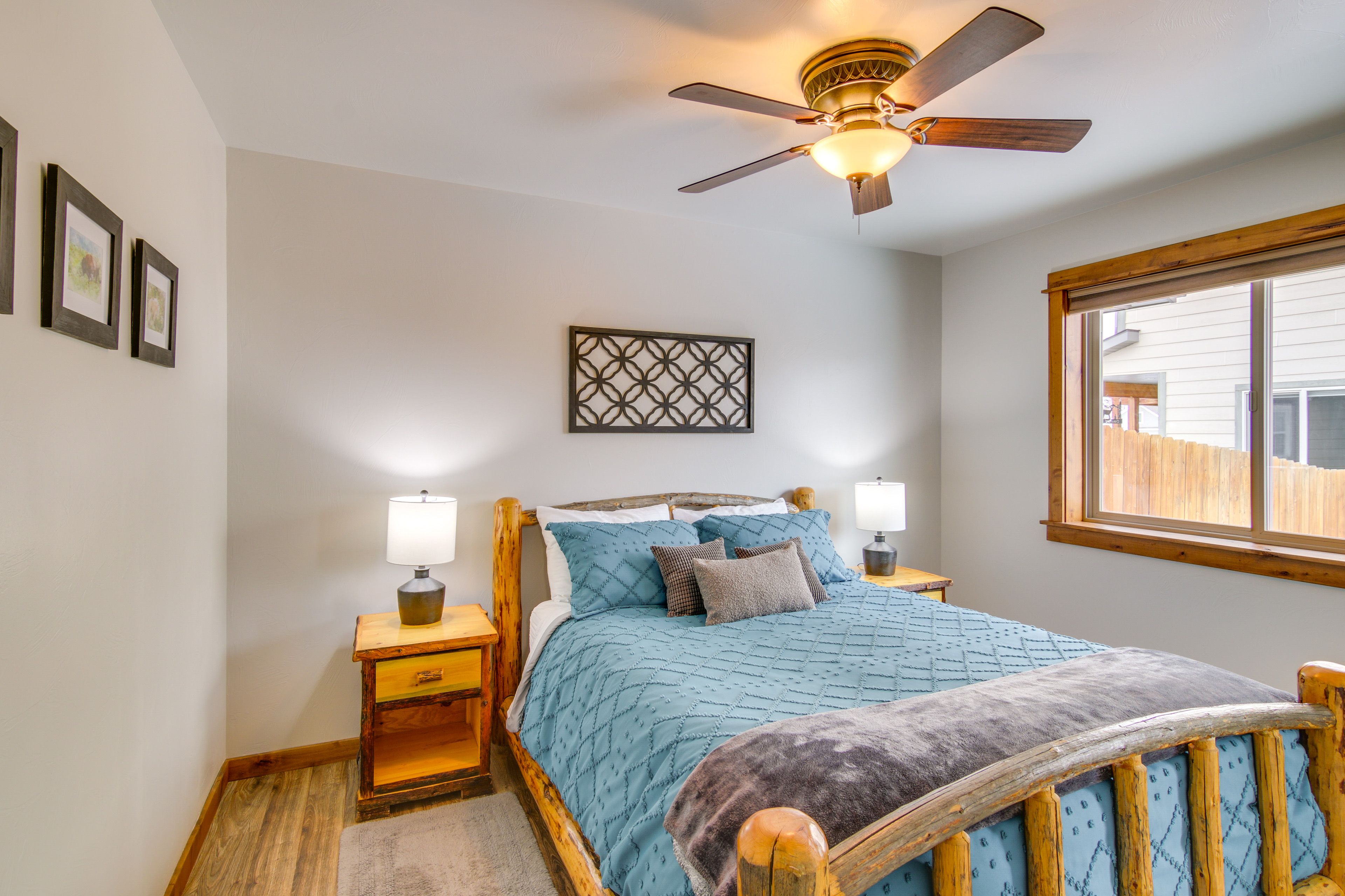 Bedroom 2 | Queen Bed