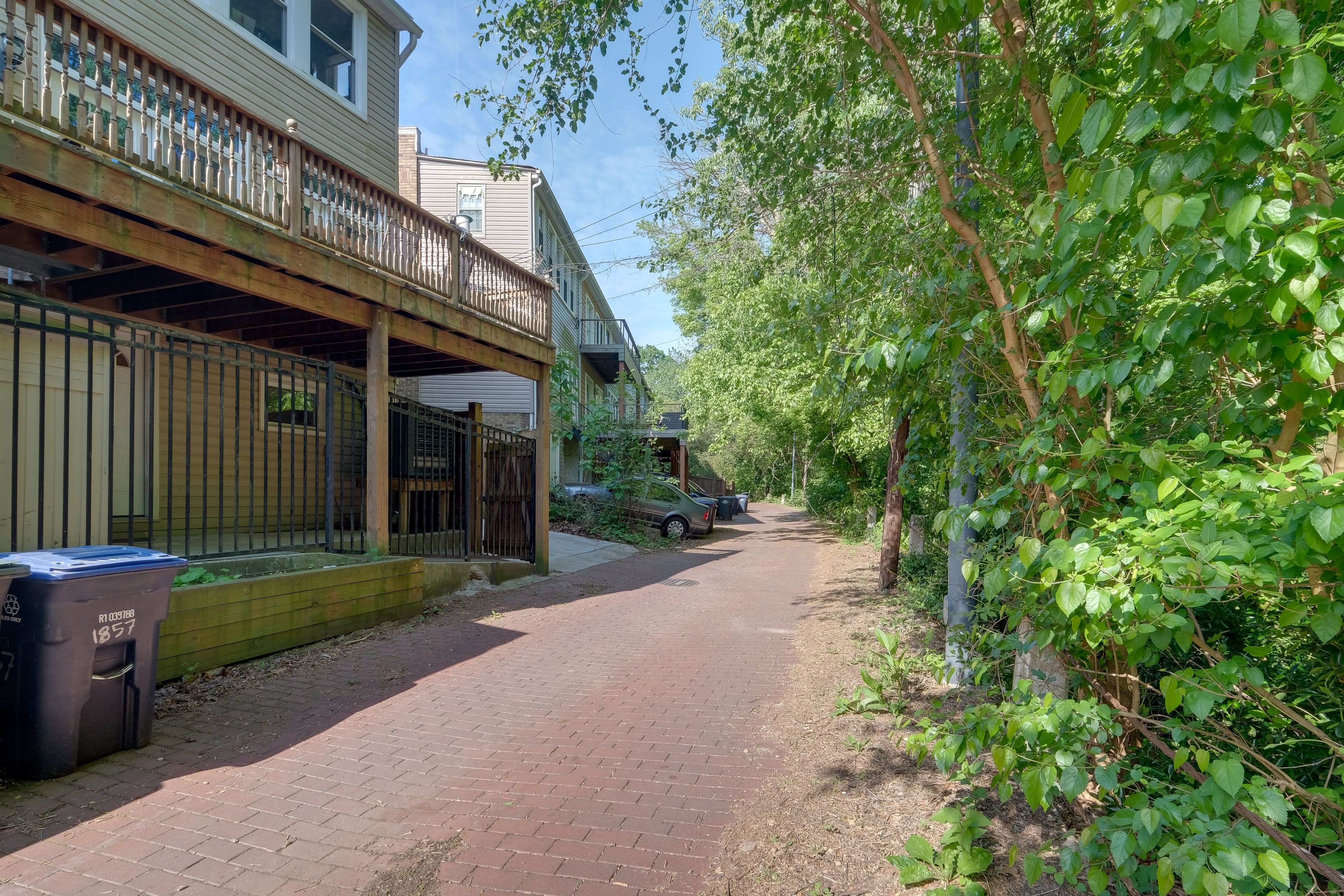 Exterior | Walk to Zoo & Playground