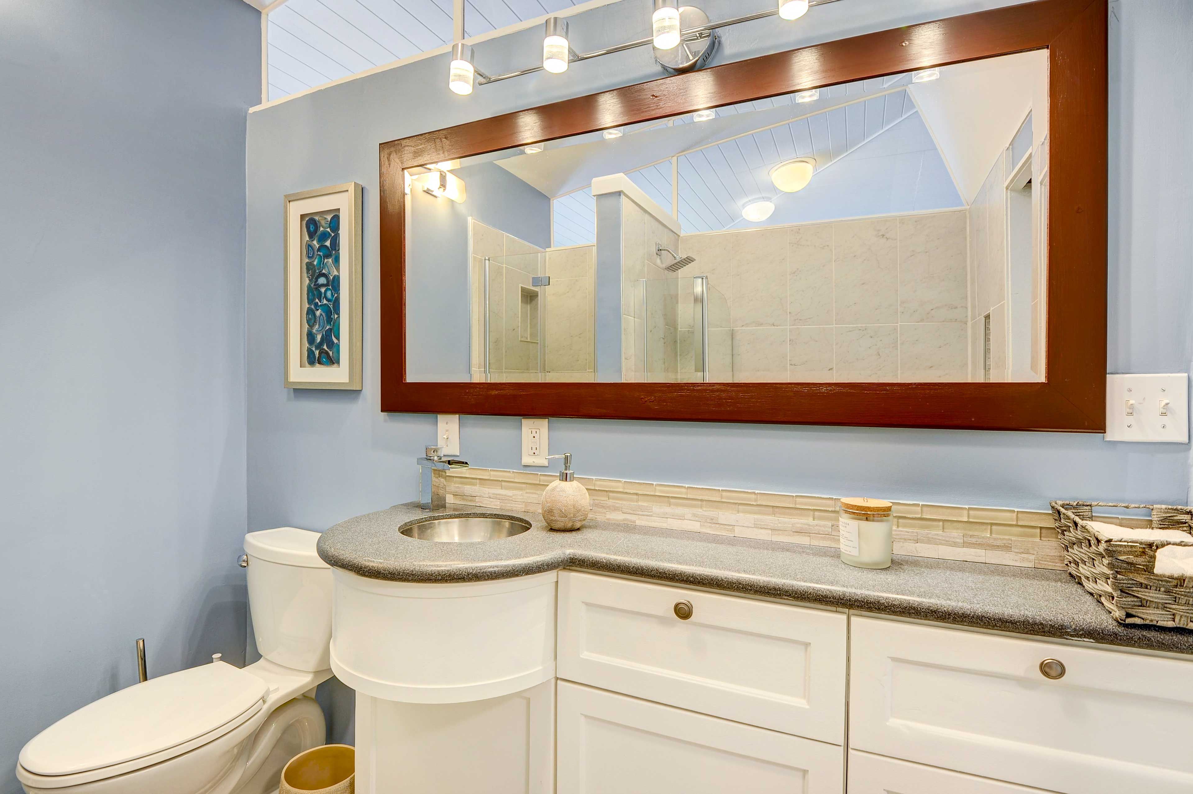 Full Bathroom | Hair Dryer