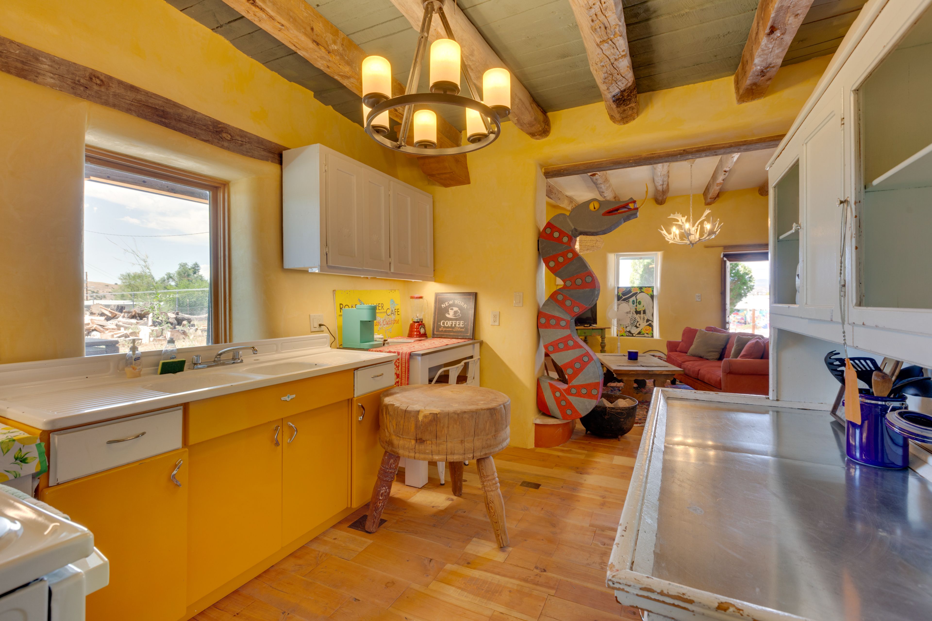 Kitchen | Breakfast Bar | Dining Area | Cooking Basics