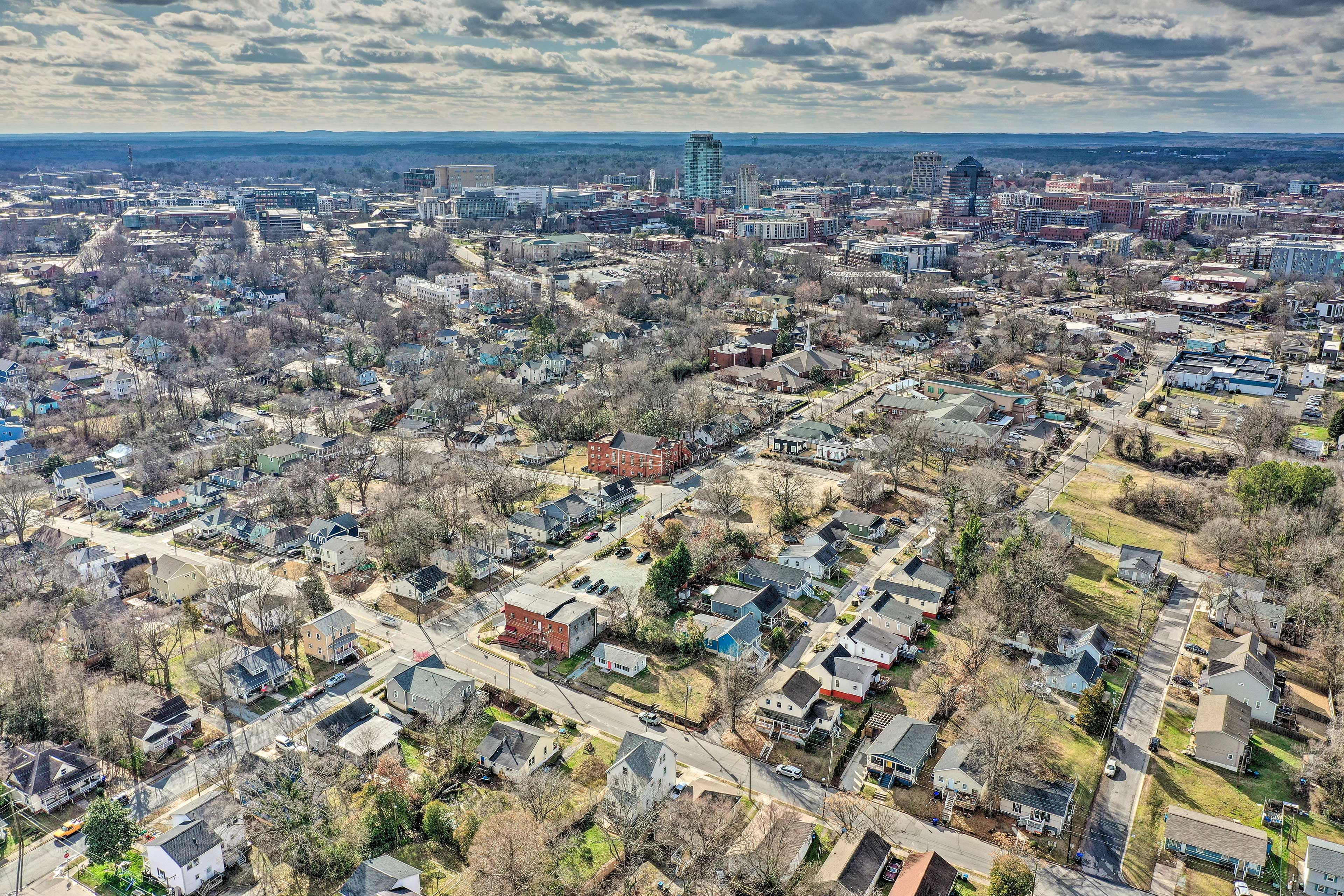 <1 Mi to Downtown Durham