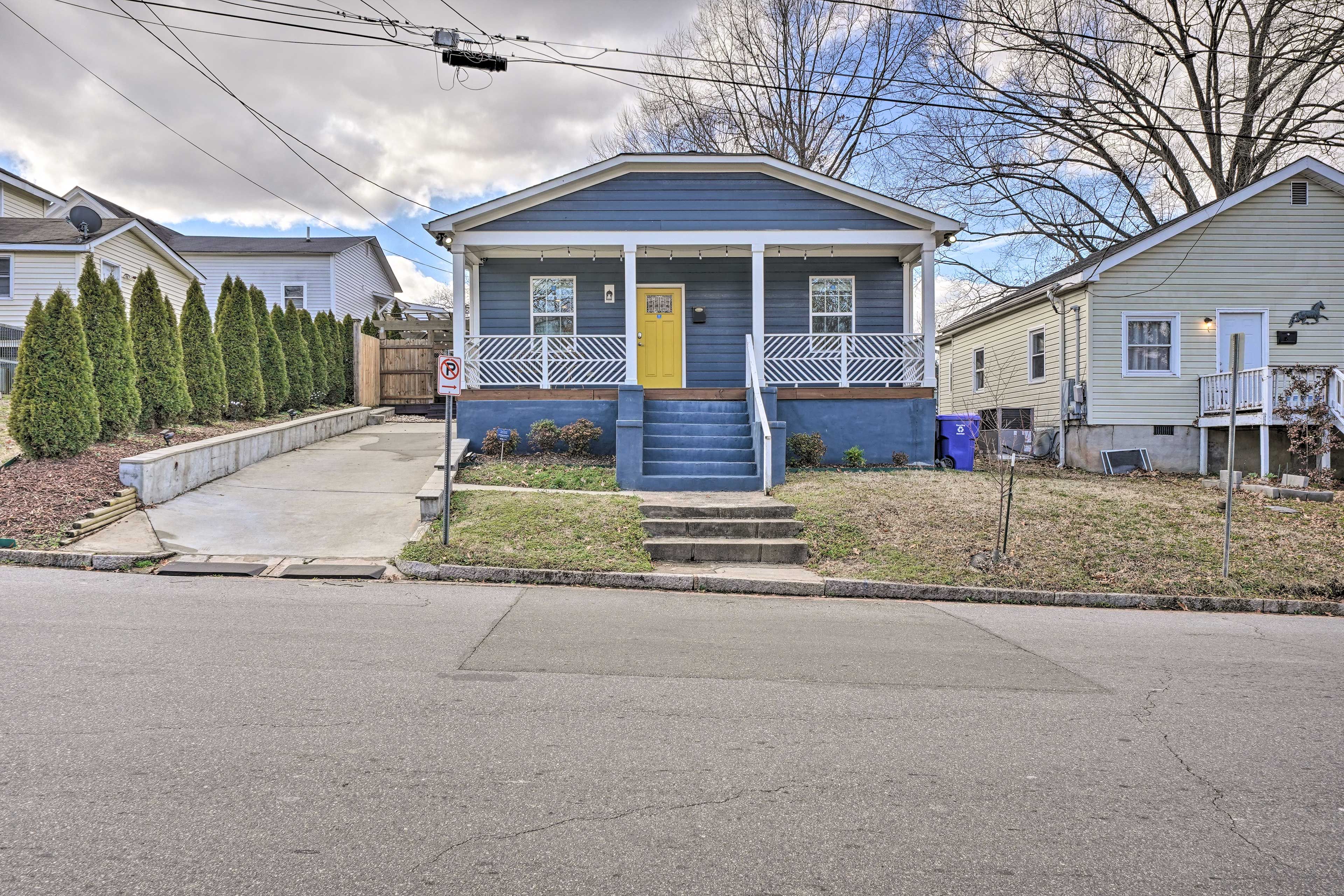 Front Exterior | Keyless Entry