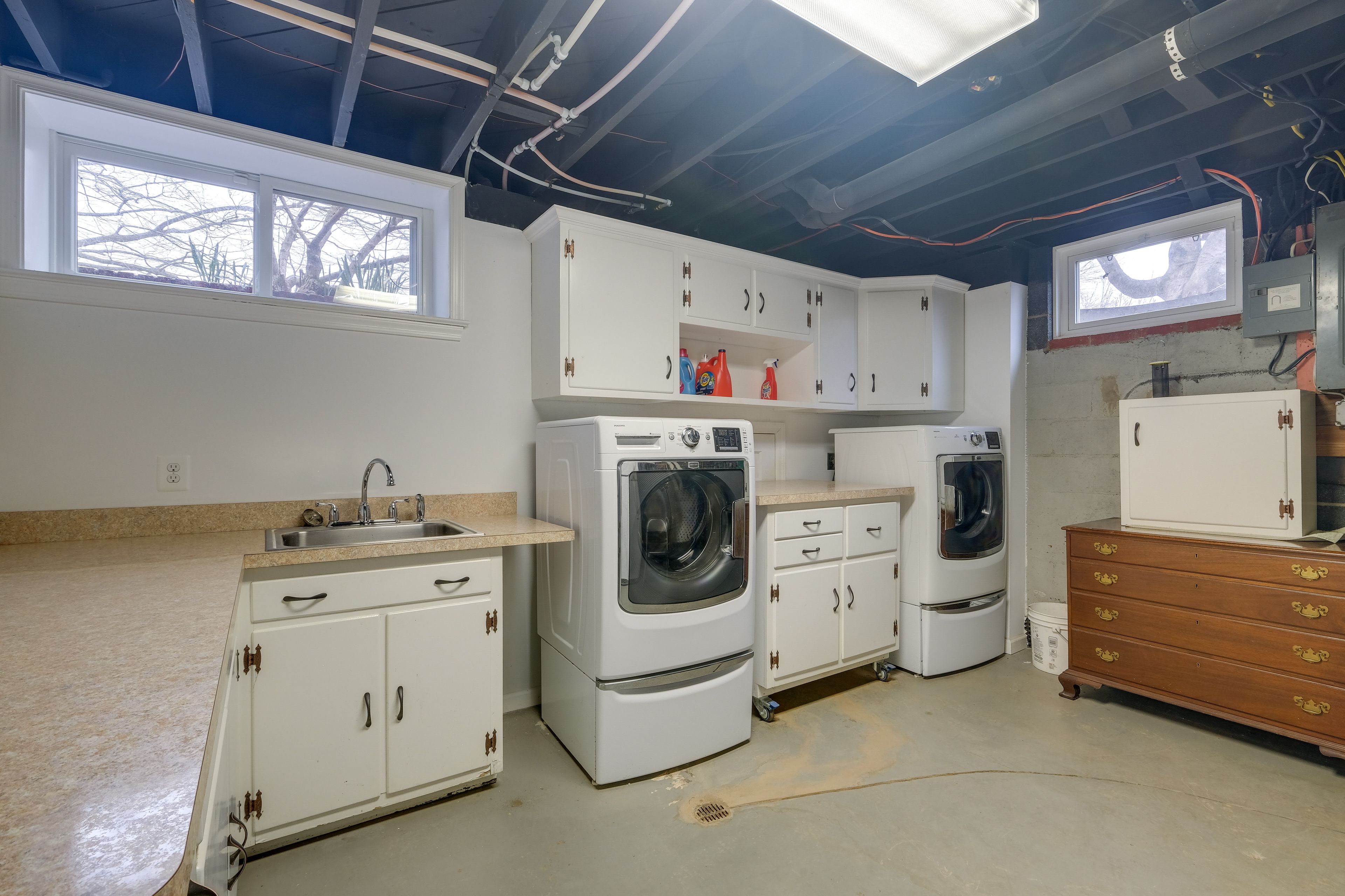 Laundry Room | Basement
