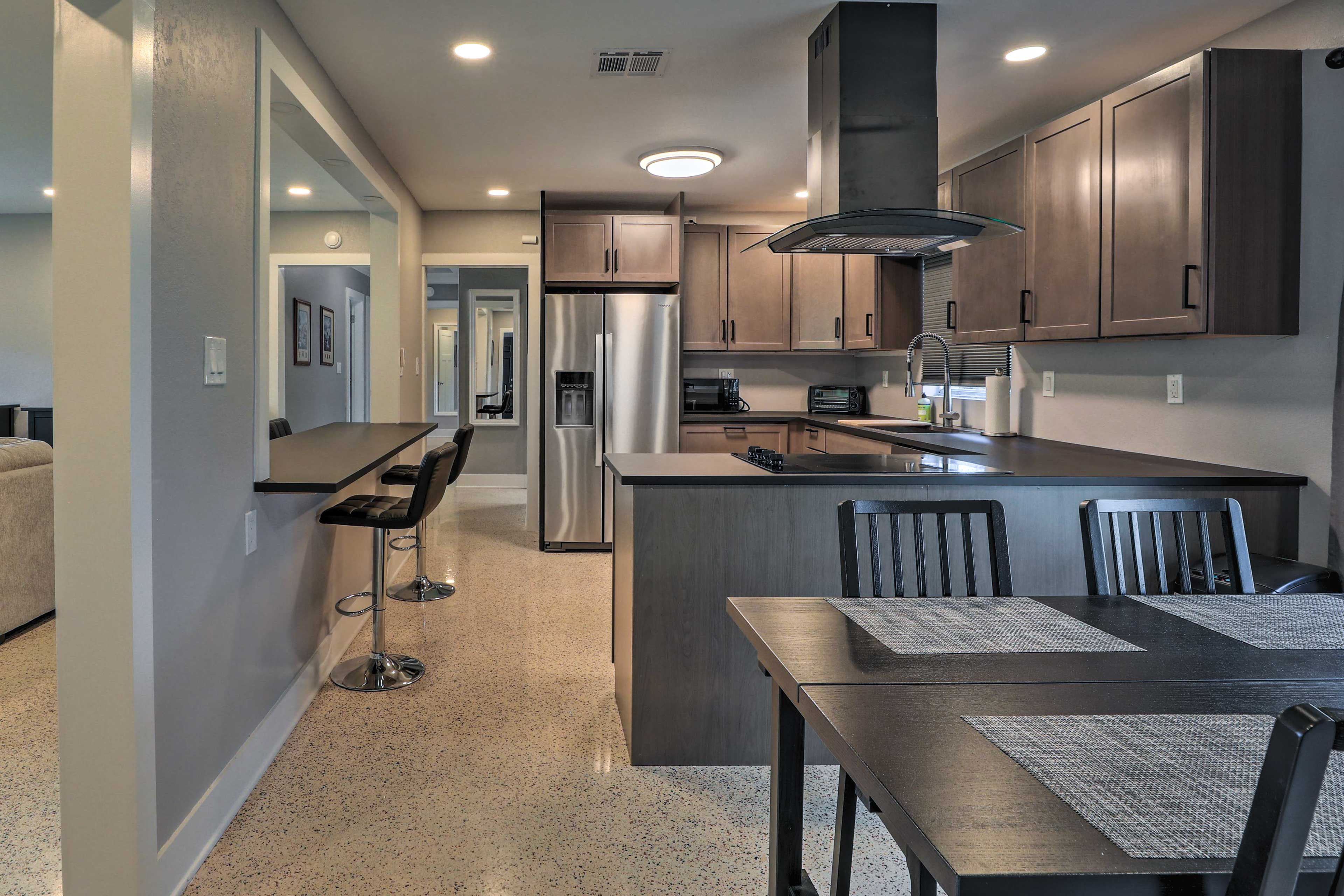 Bradenton Vacation Rental | 3BR | 2BA | 1,700 Sq Ft | 1 Step Required to Access