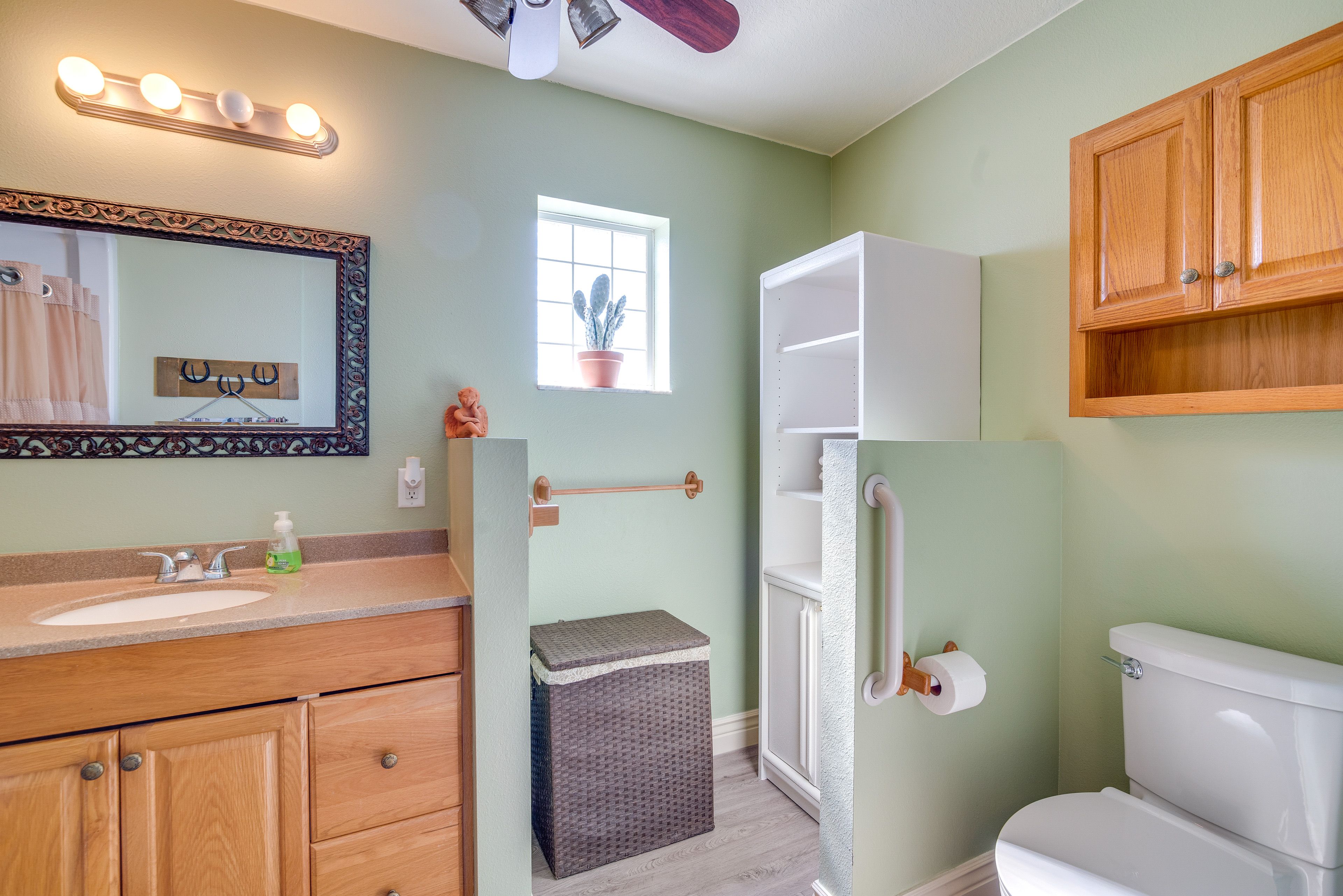Full Bathroom | Walk-In Shower